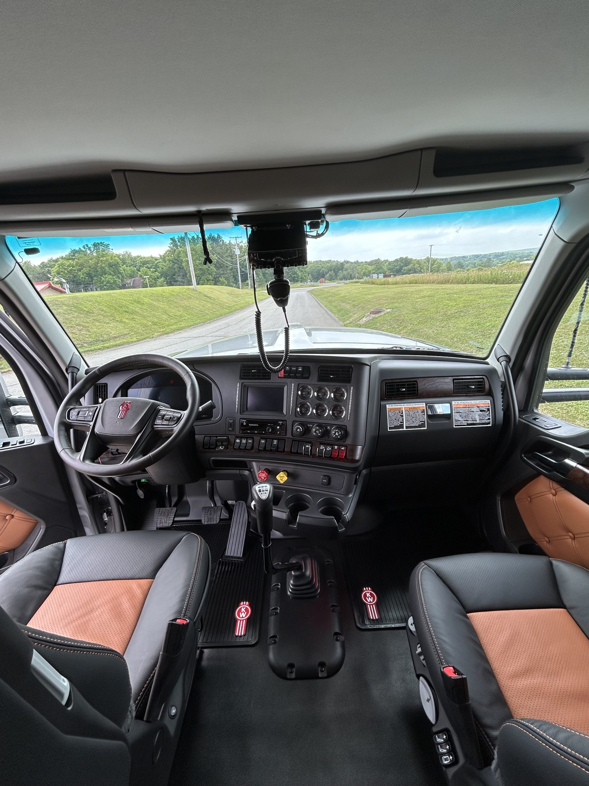 2025 KENWORTH W990 CONVENTIONAL – KWPA