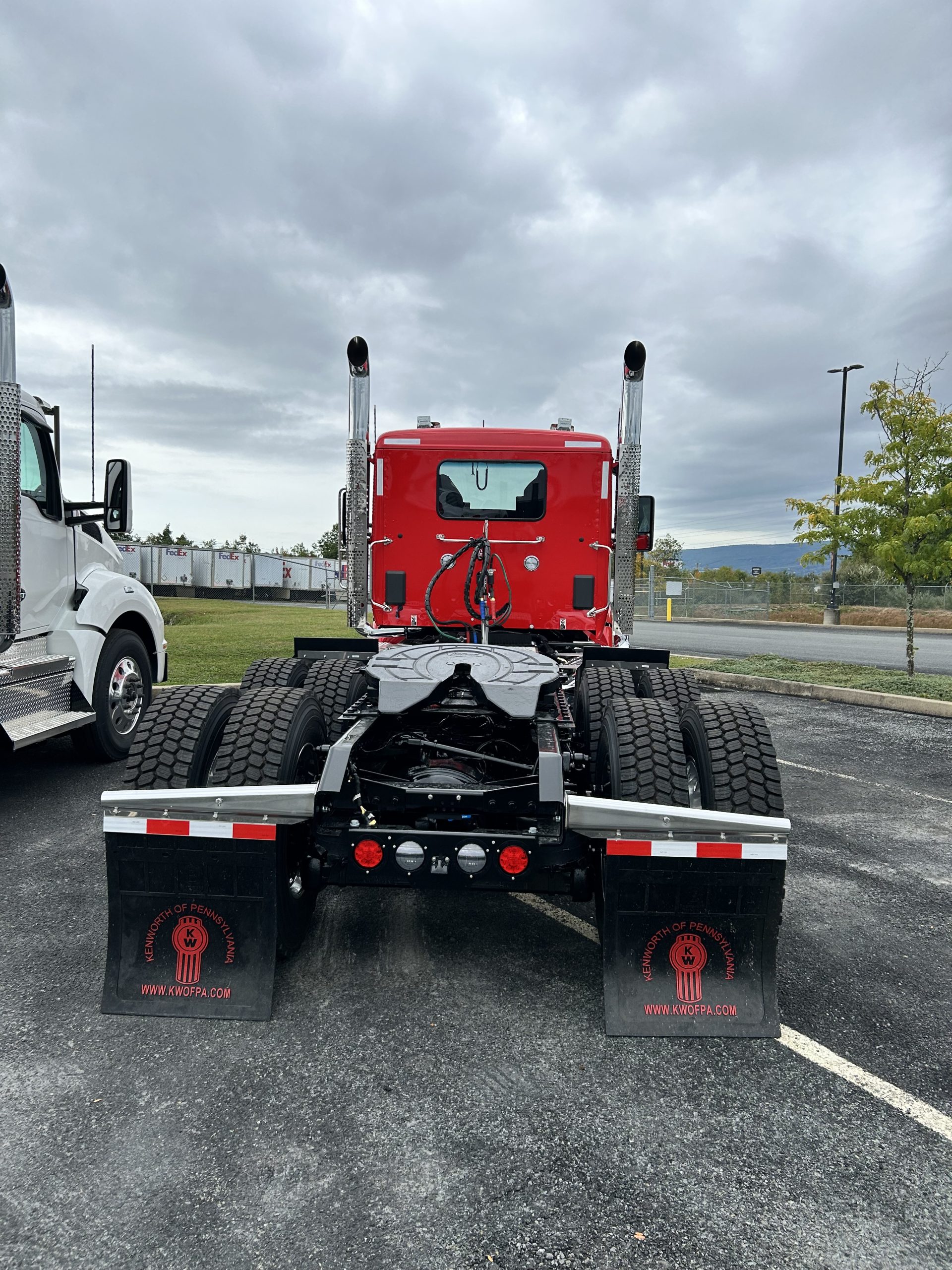 2025 KENWORTH T880 - image 4 of 6