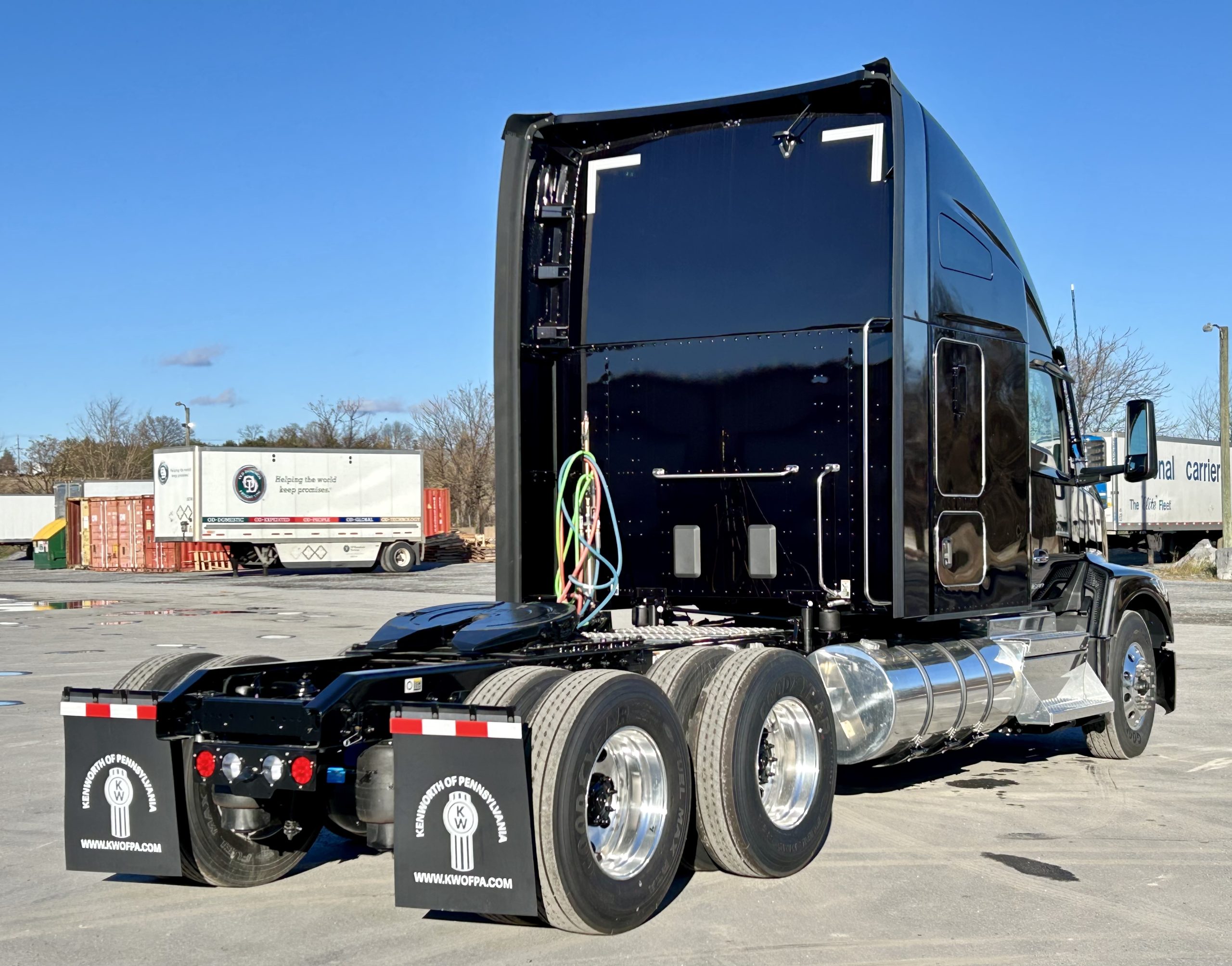 2025 KENWORTH T680 - image 5 of 6