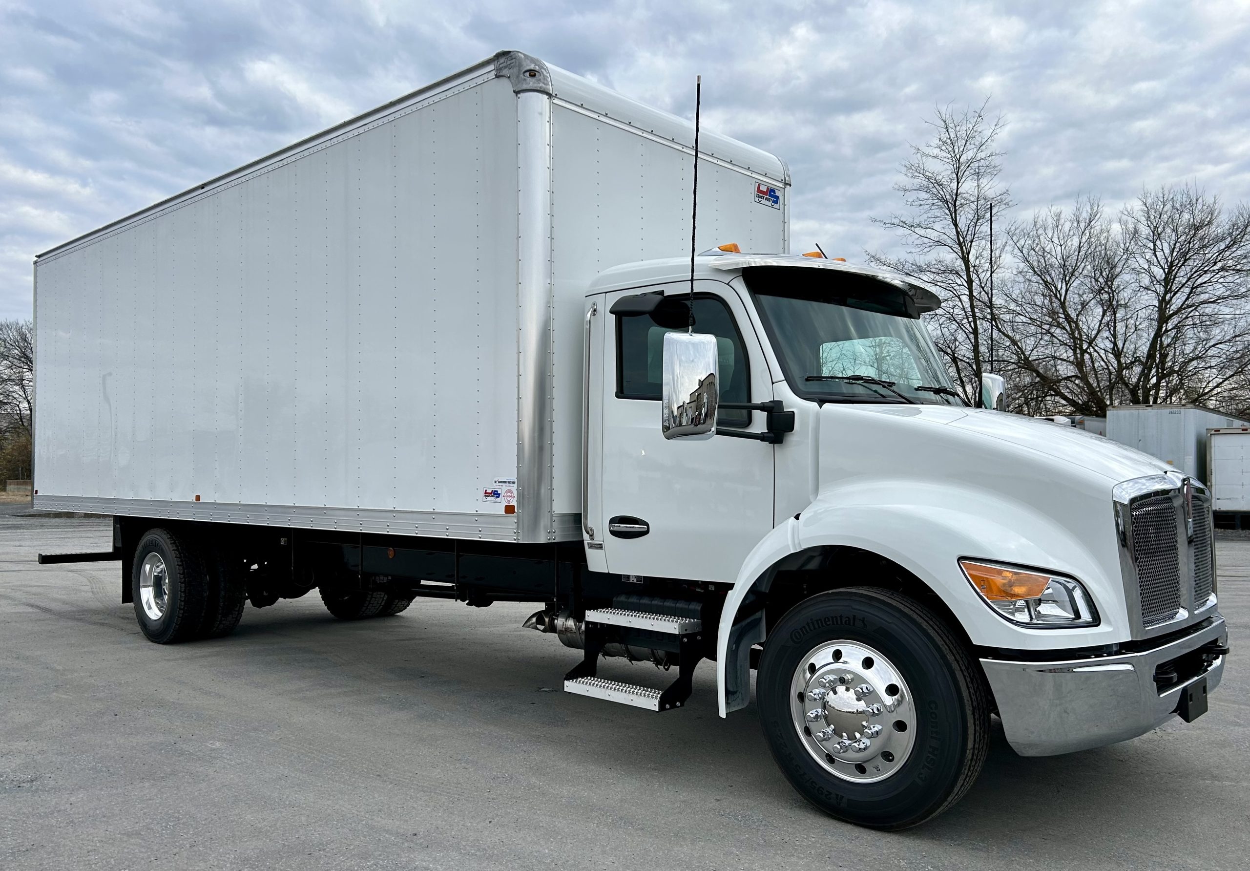 2025 KENWORTH T280 - image 3 of 6
