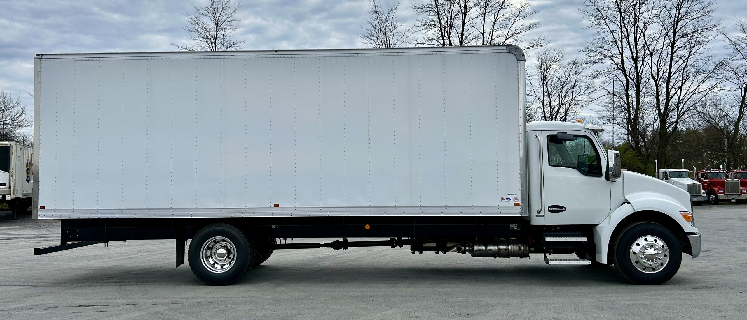 2025 KENWORTH T280 - image 4 of 6
