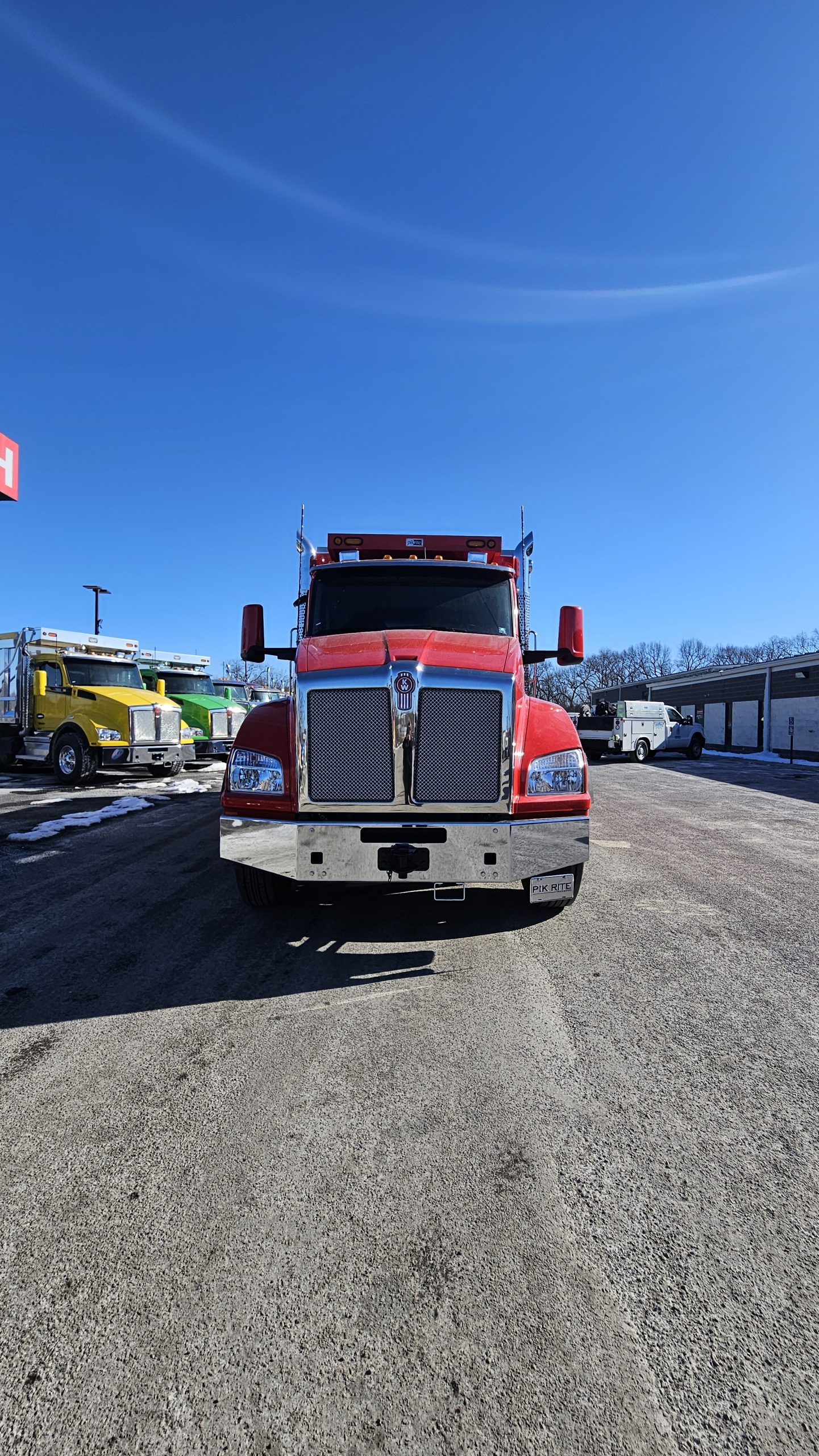 2025 KENWORTH T880 - image 2 of 6