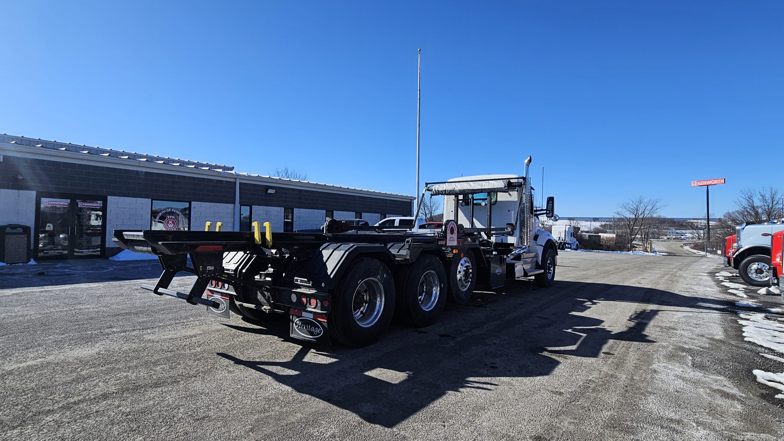 2025 KENWORTH T880 - image 5 of 6