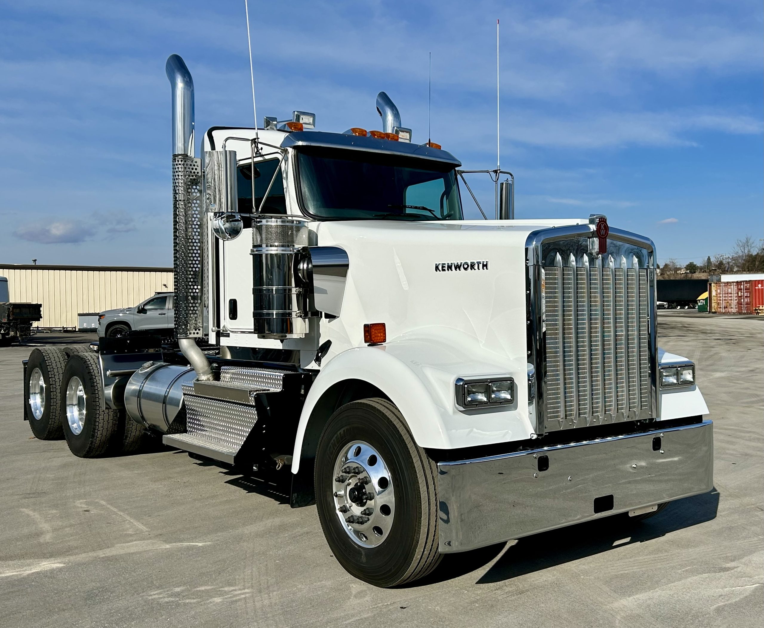 2026 KENWORTH W900L - image 3 of 6