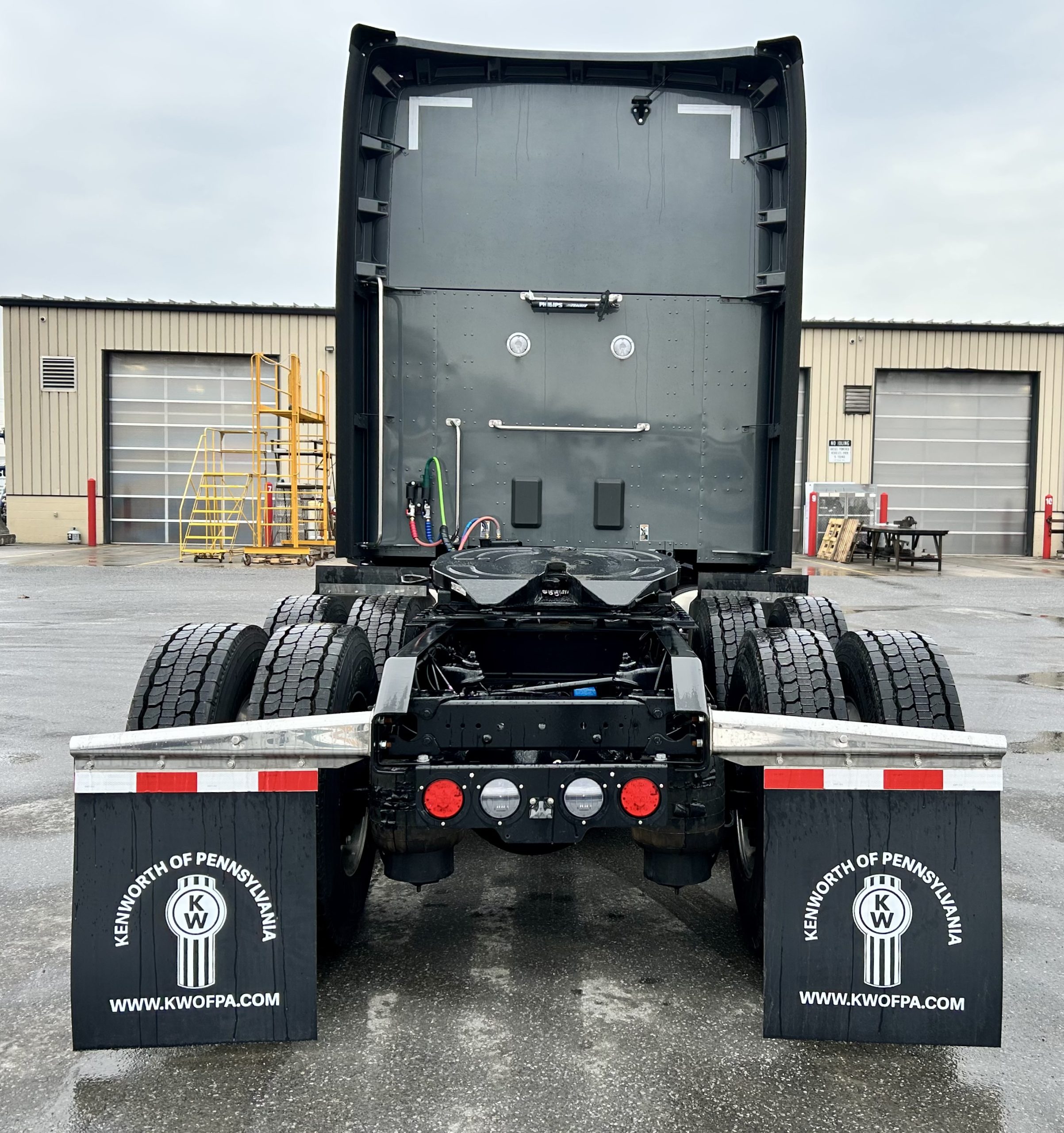 2025 KENWORTH T680 - image 6 of 6