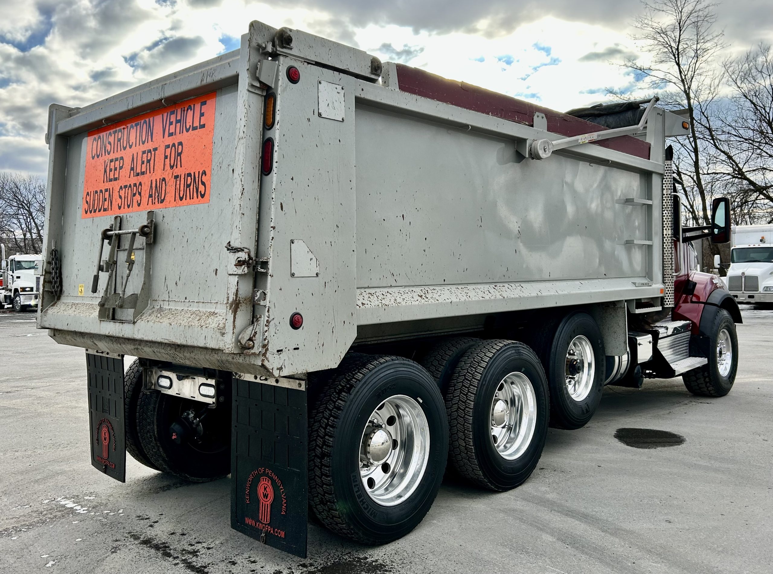 2023 KENWORTH T880 - image 5 of 6