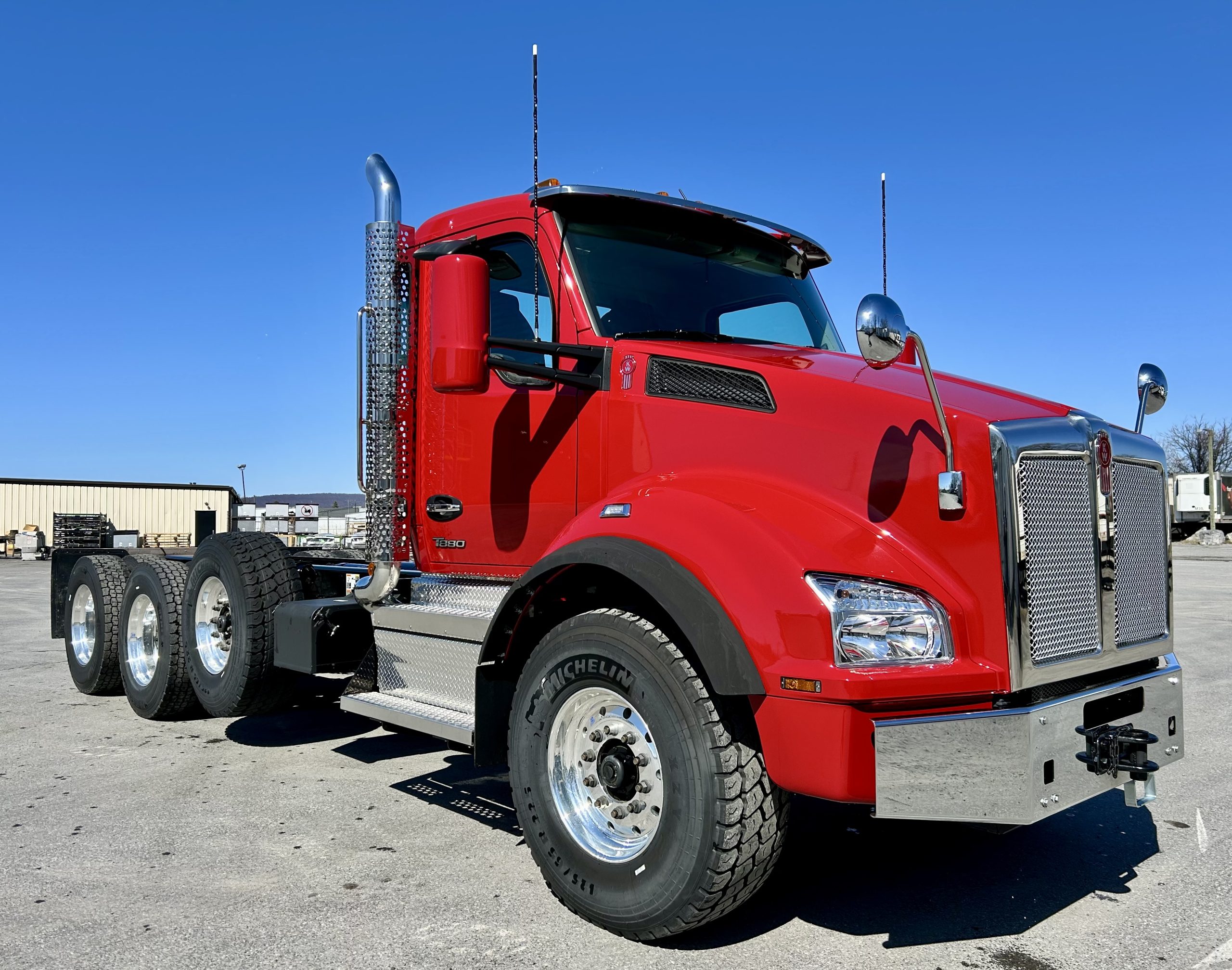 2025 KENWORTH T880 - image 4 of 6