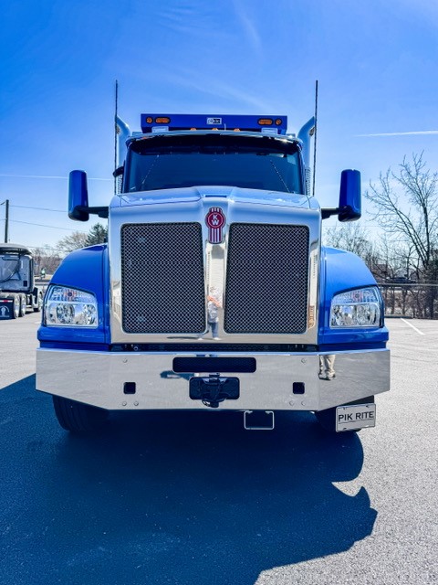 2025 KENWORTH T880 - image 2 of 6