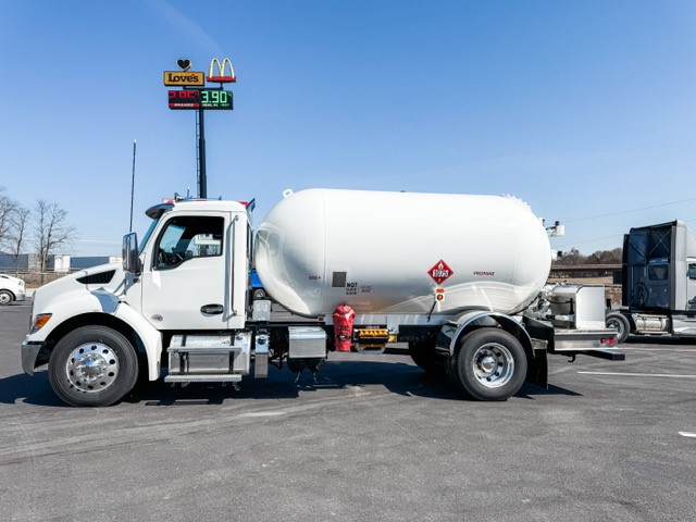 2025 KENWORTH T380 - image 4 of 6