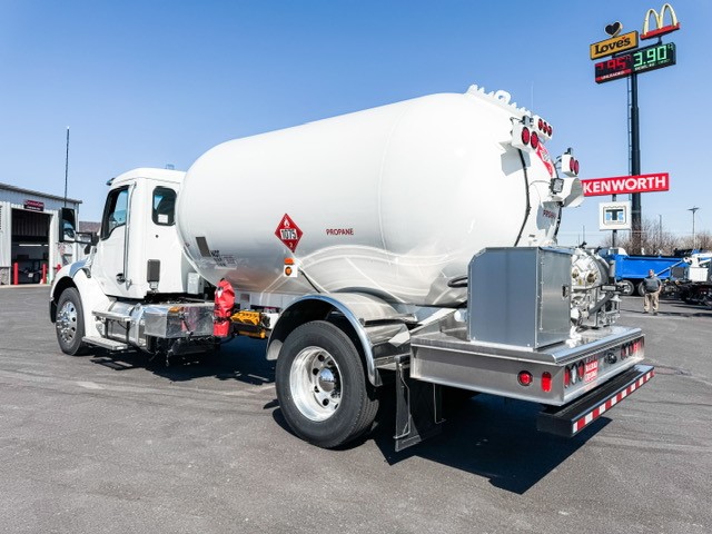 2025 KENWORTH T380 - image 5 of 6