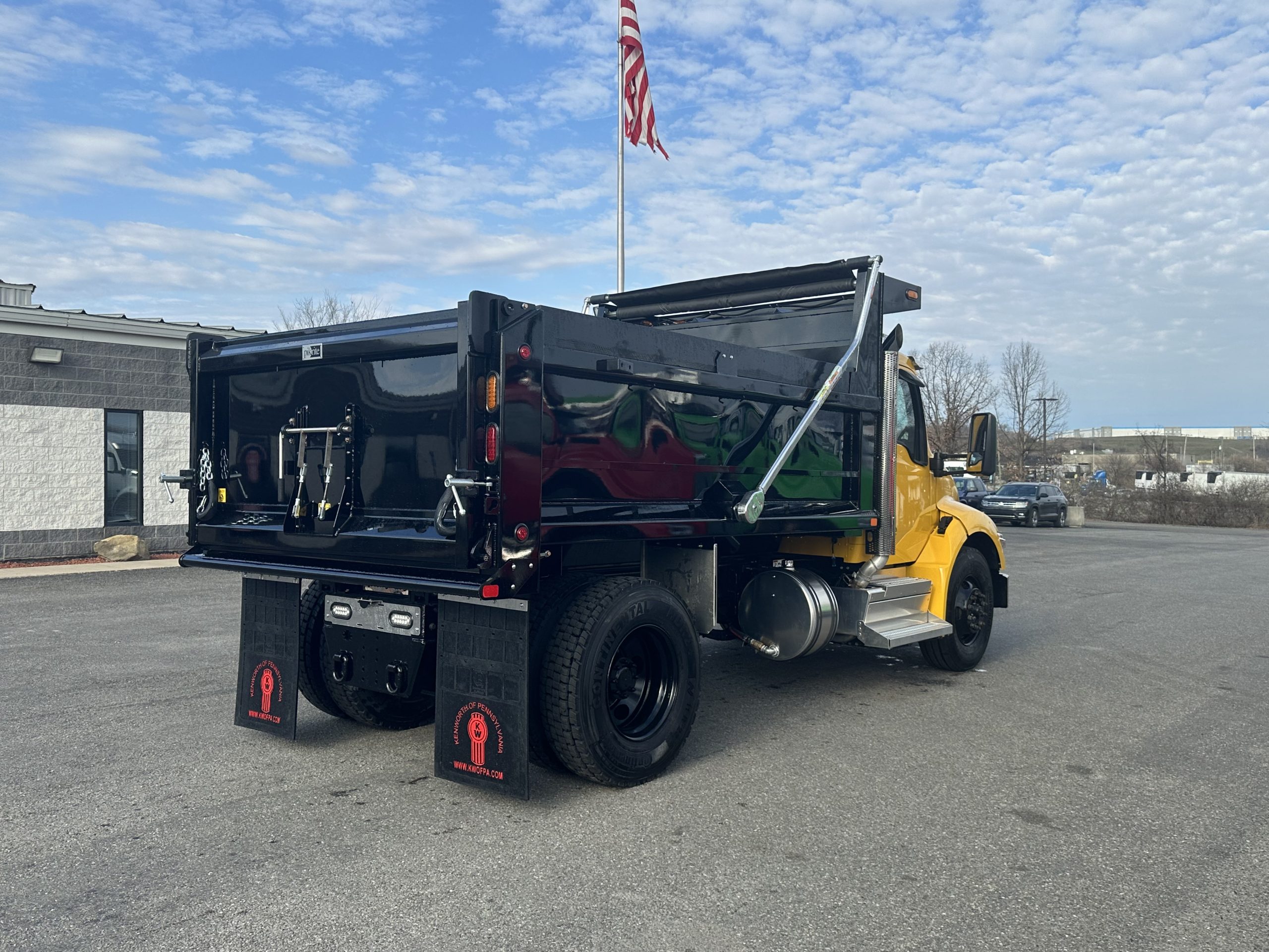 2025 KENWORTH T380 - image 5 of 6