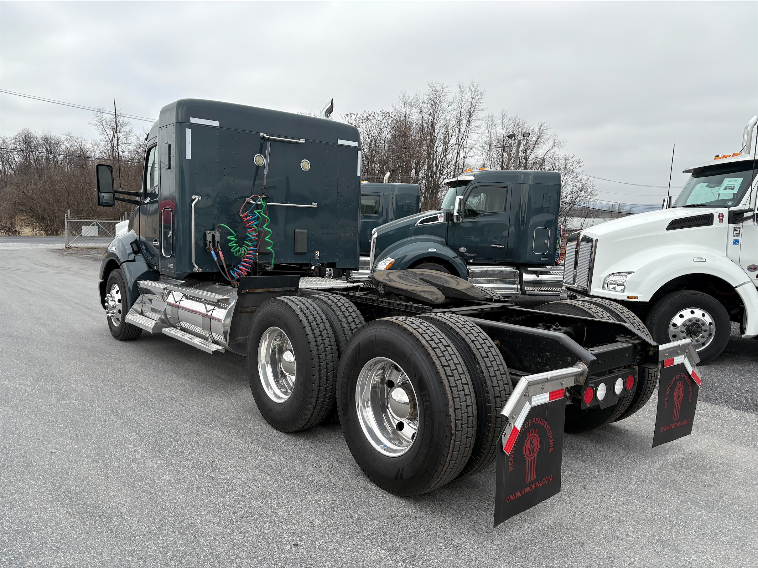 2019 KENWORTH T680 - image 3 of 6