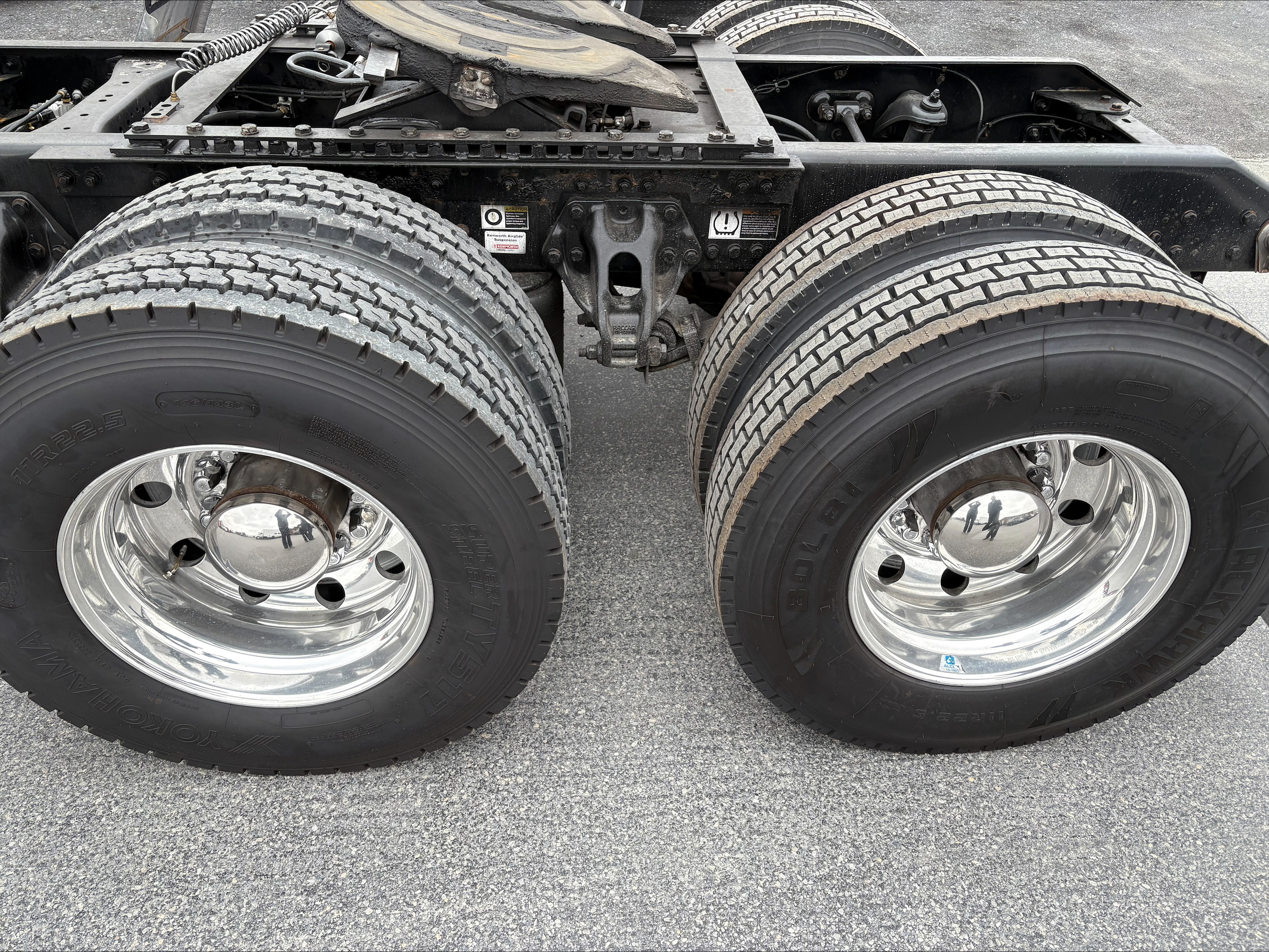 2019 KENWORTH T680 - image 4 of 6