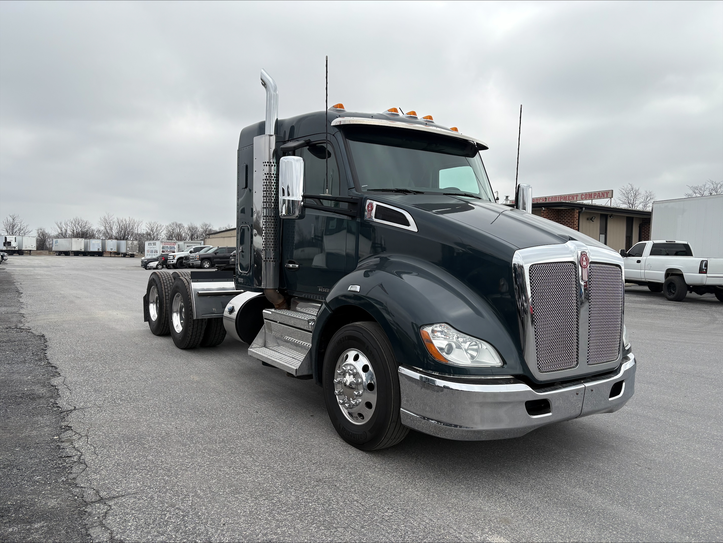 2019 KENWORTH T680 - image 6 of 6
