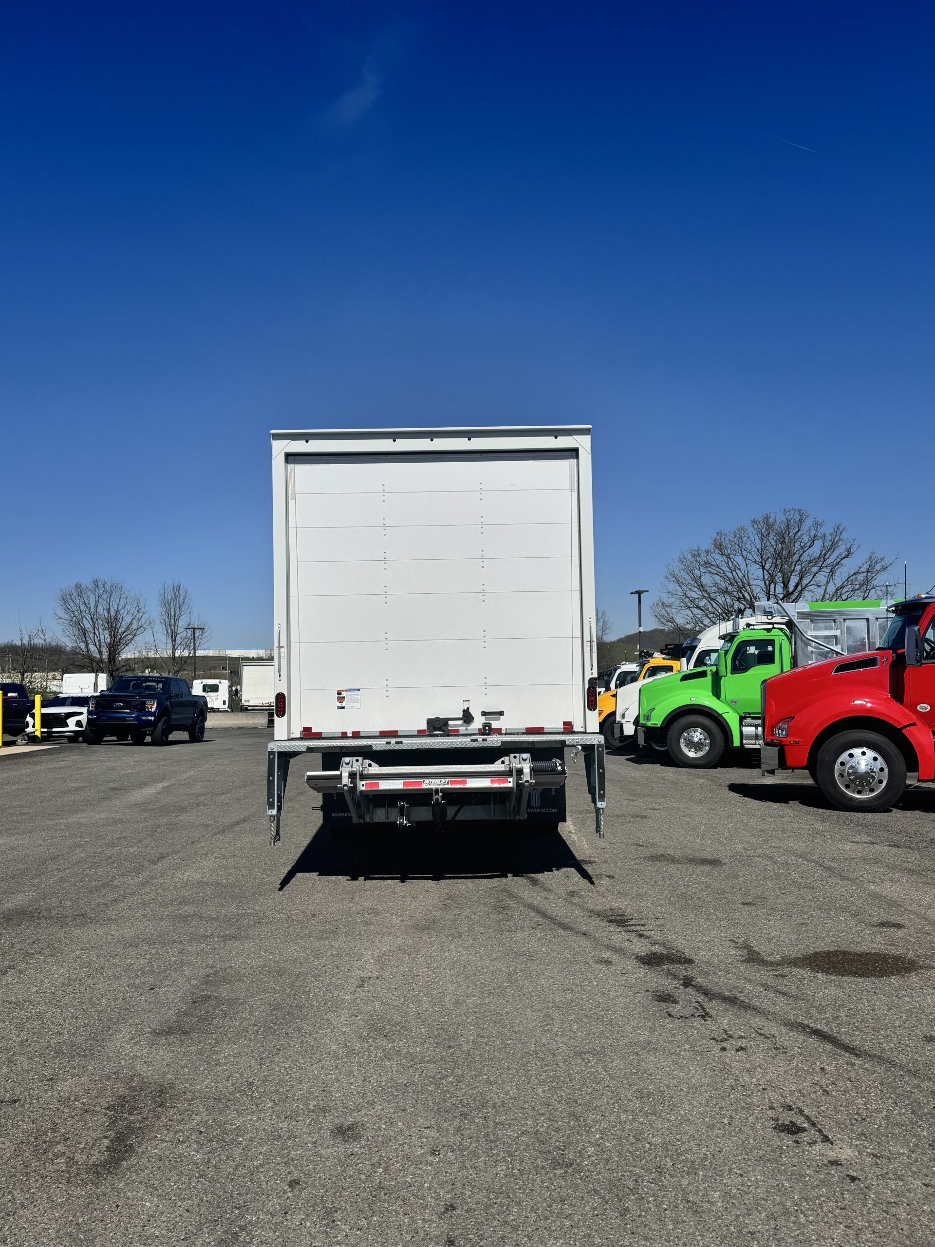 2025 KENWORTH T280 - image 5 of 6