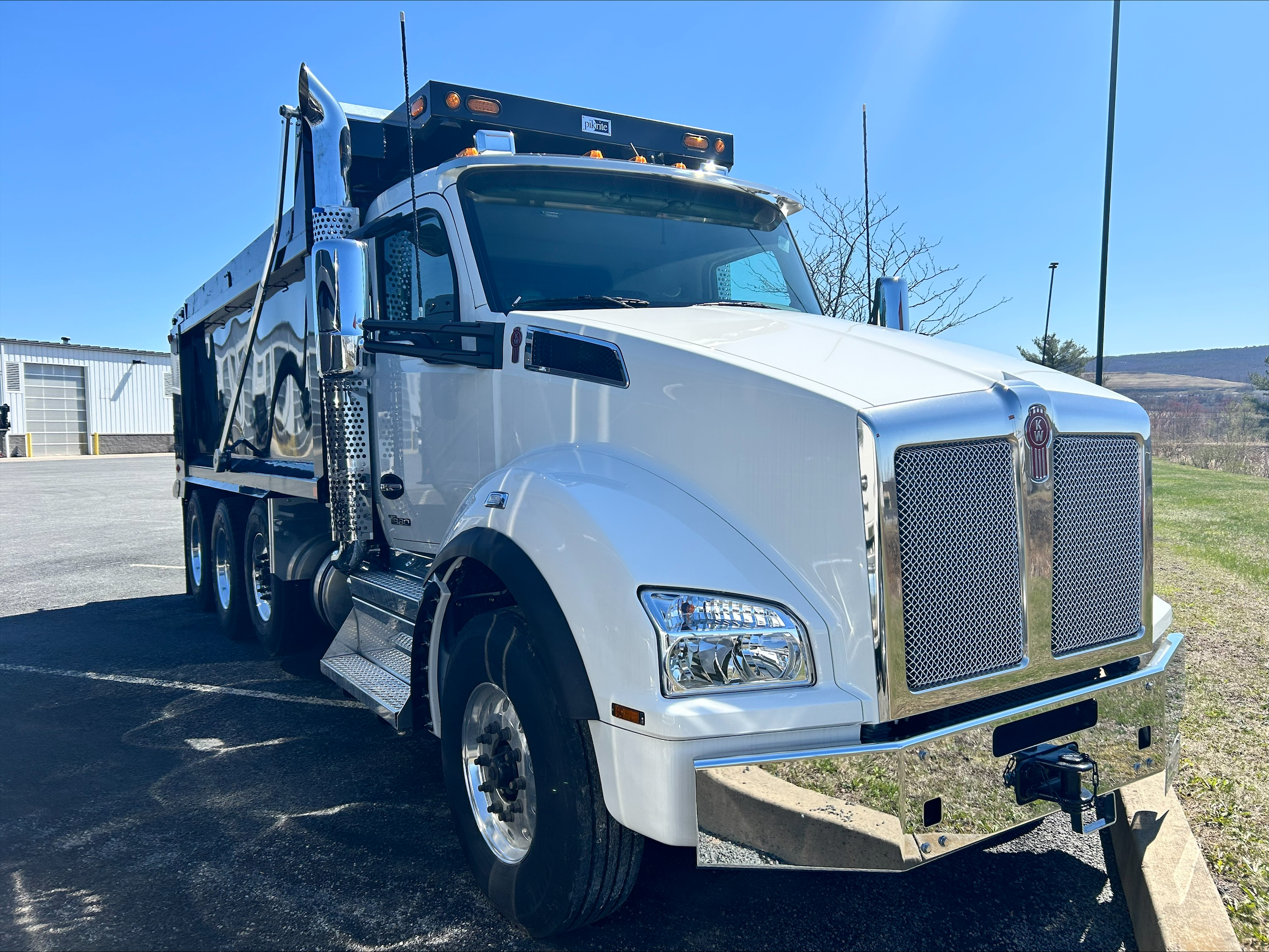 2025 KENWORTH T880 - image 3 of 6