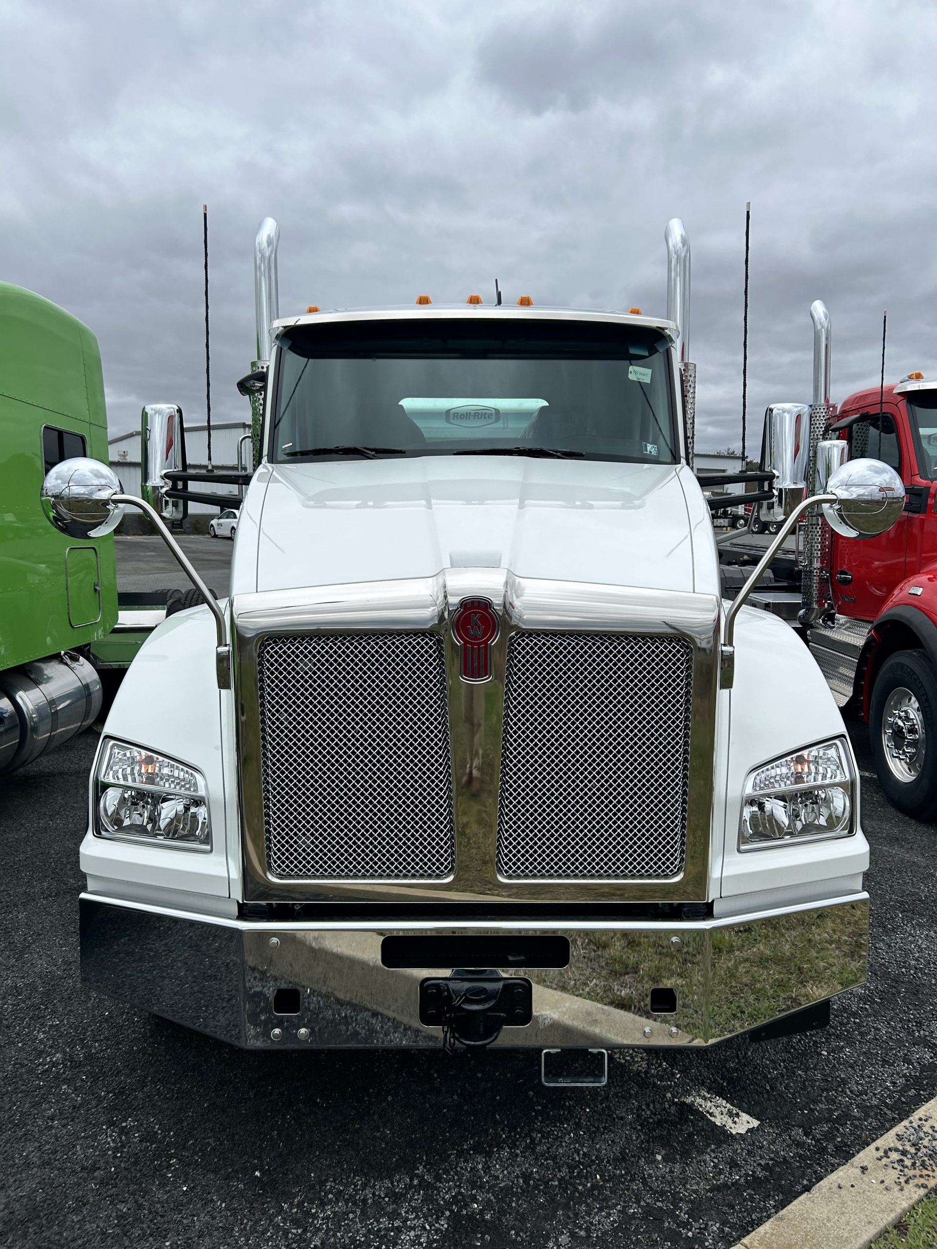 2025 KENWORTH T880 - image 1 of 5