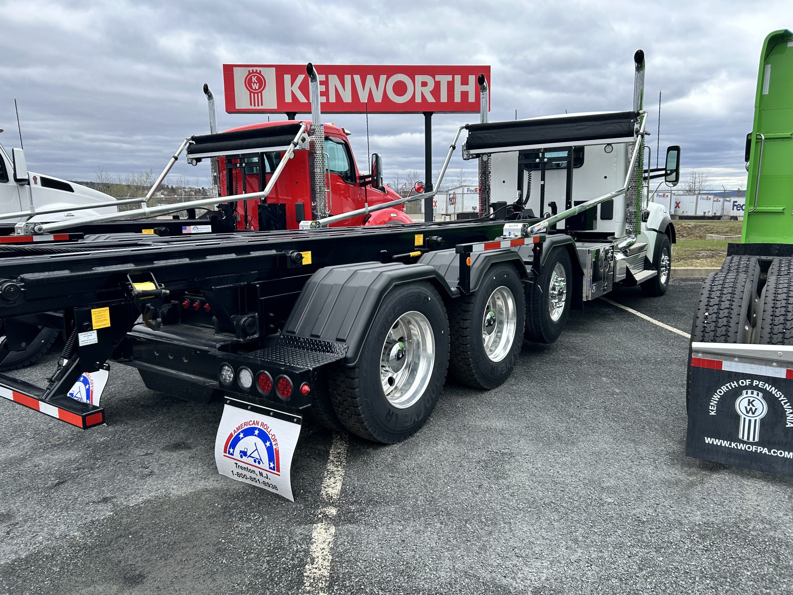 2025 KENWORTH T880 - image 5 of 5