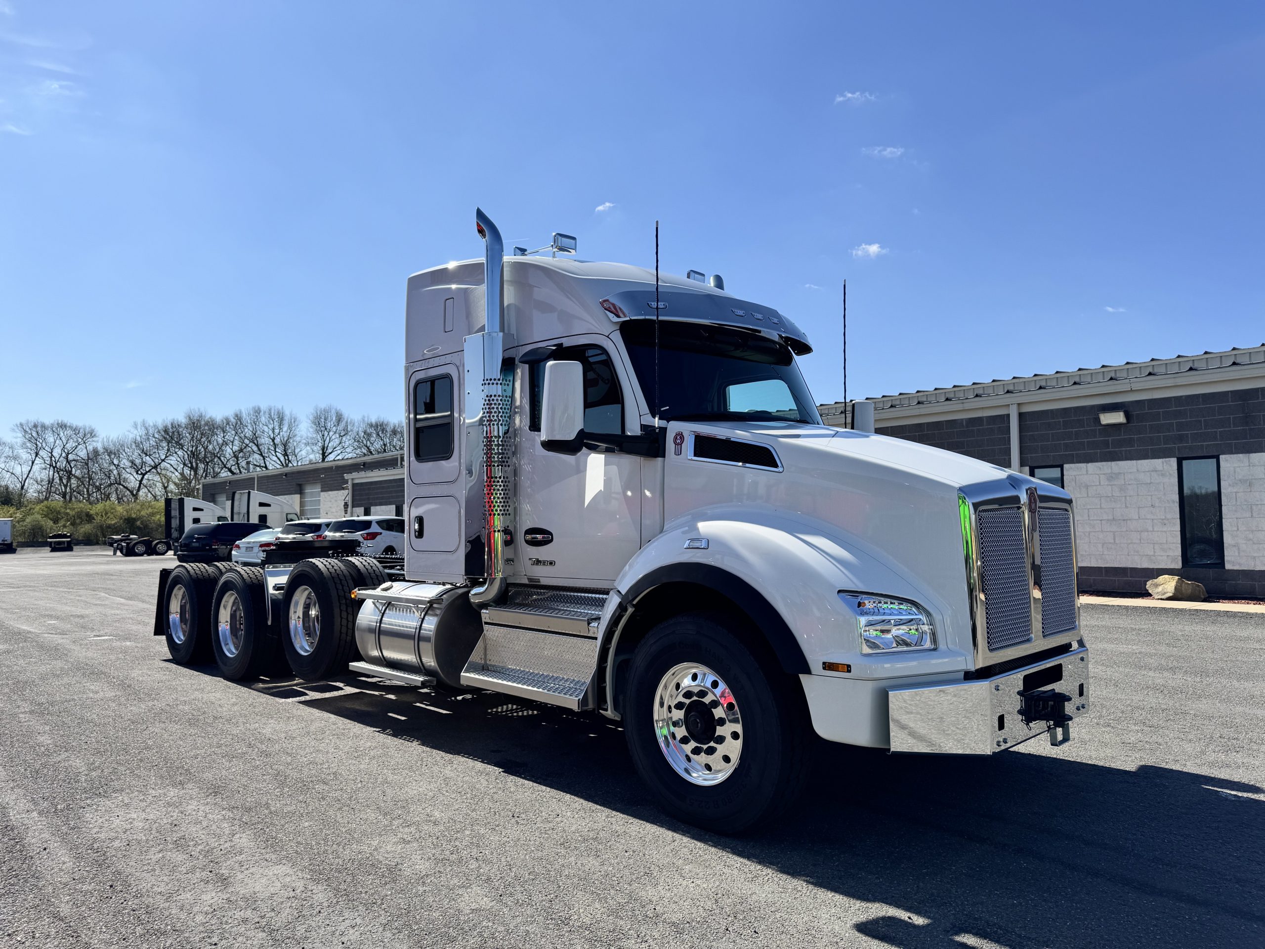 2025 KENWORTH T880 - image 3 of 6
