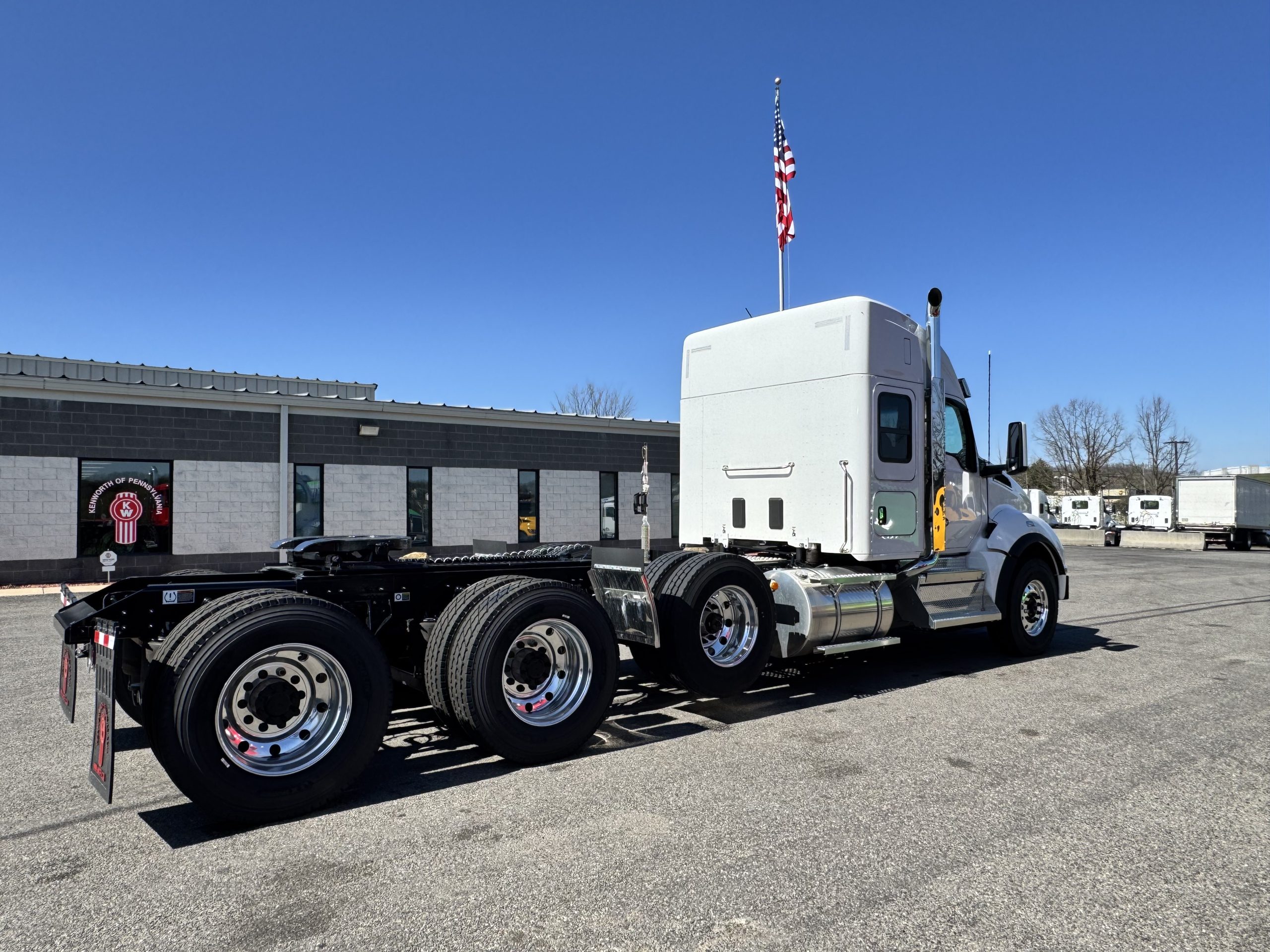 2025 KENWORTH T880 - image 4 of 6