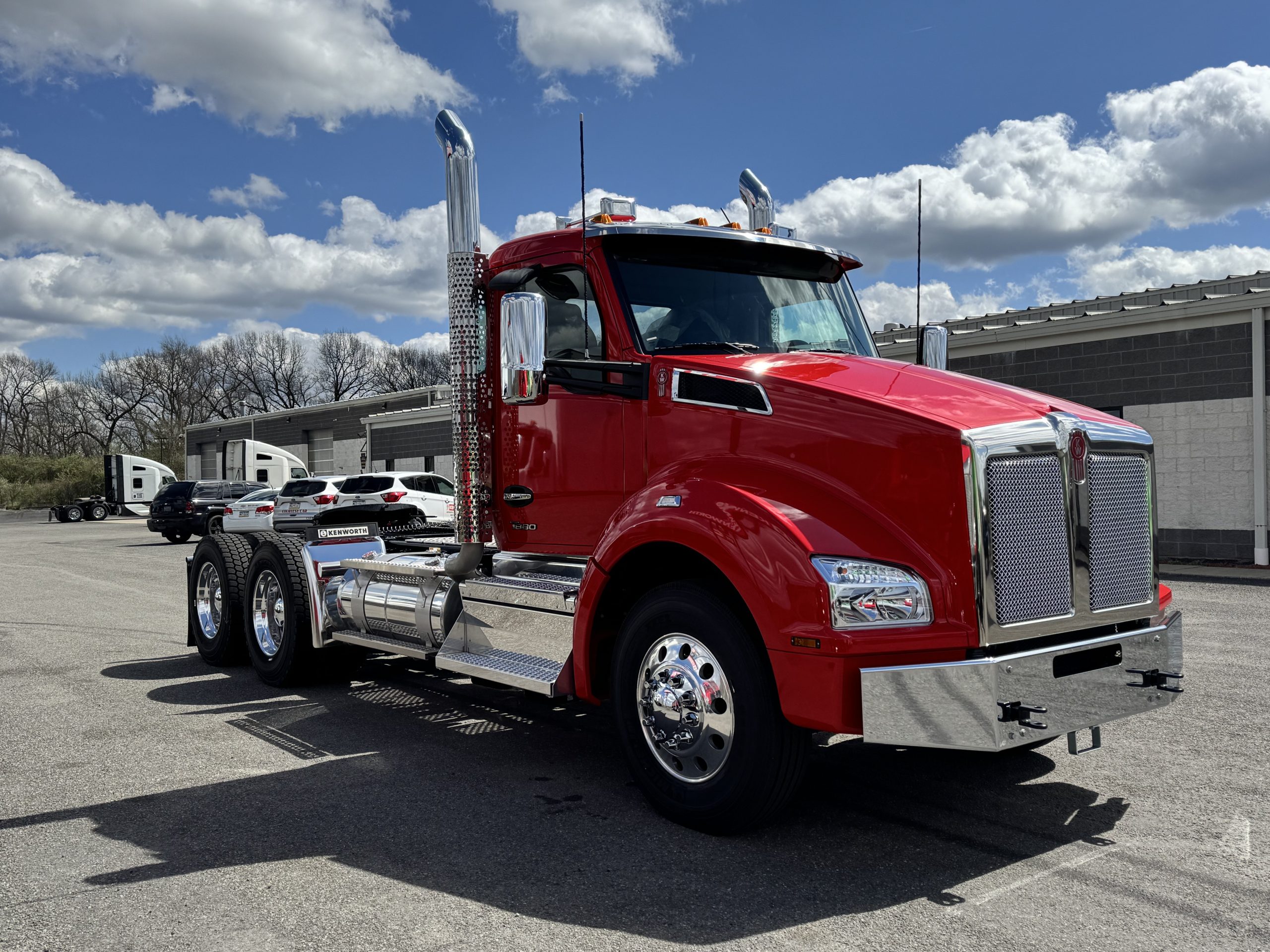 2025 KENWORTH T880 - image 3 of 6