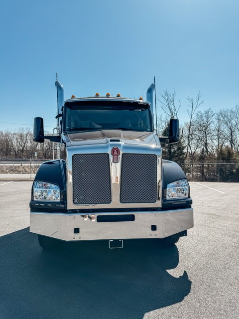 2025 KENWORTH T880 - image 3 of 6