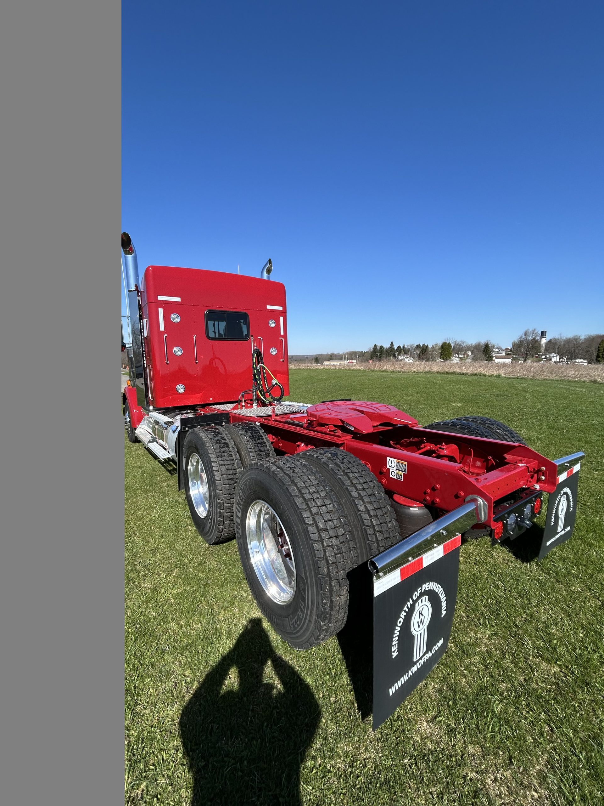 2026 KENWORTH W900L - image 4 of 6