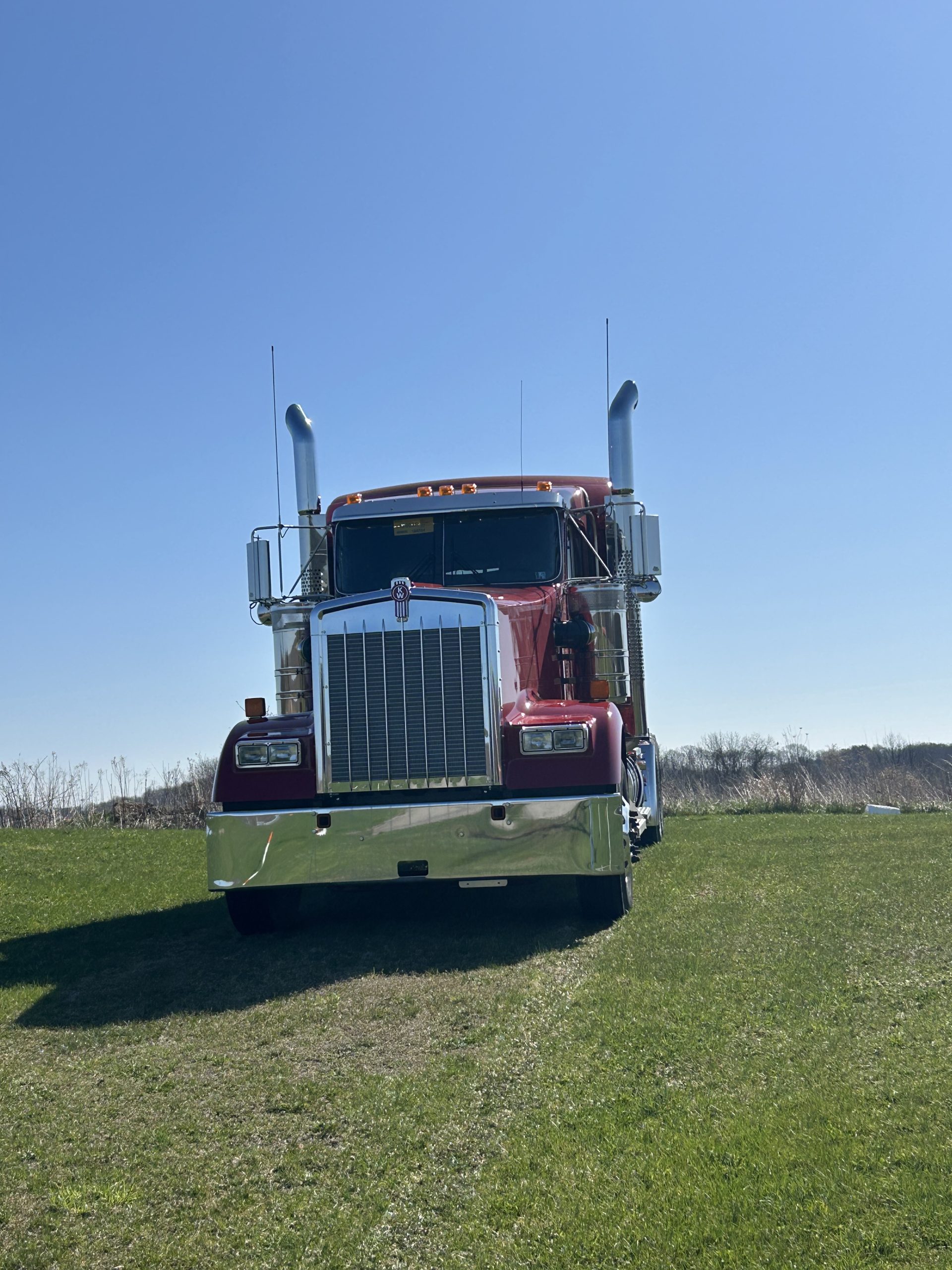 2026 KENWORTH W900L - image 5 of 6