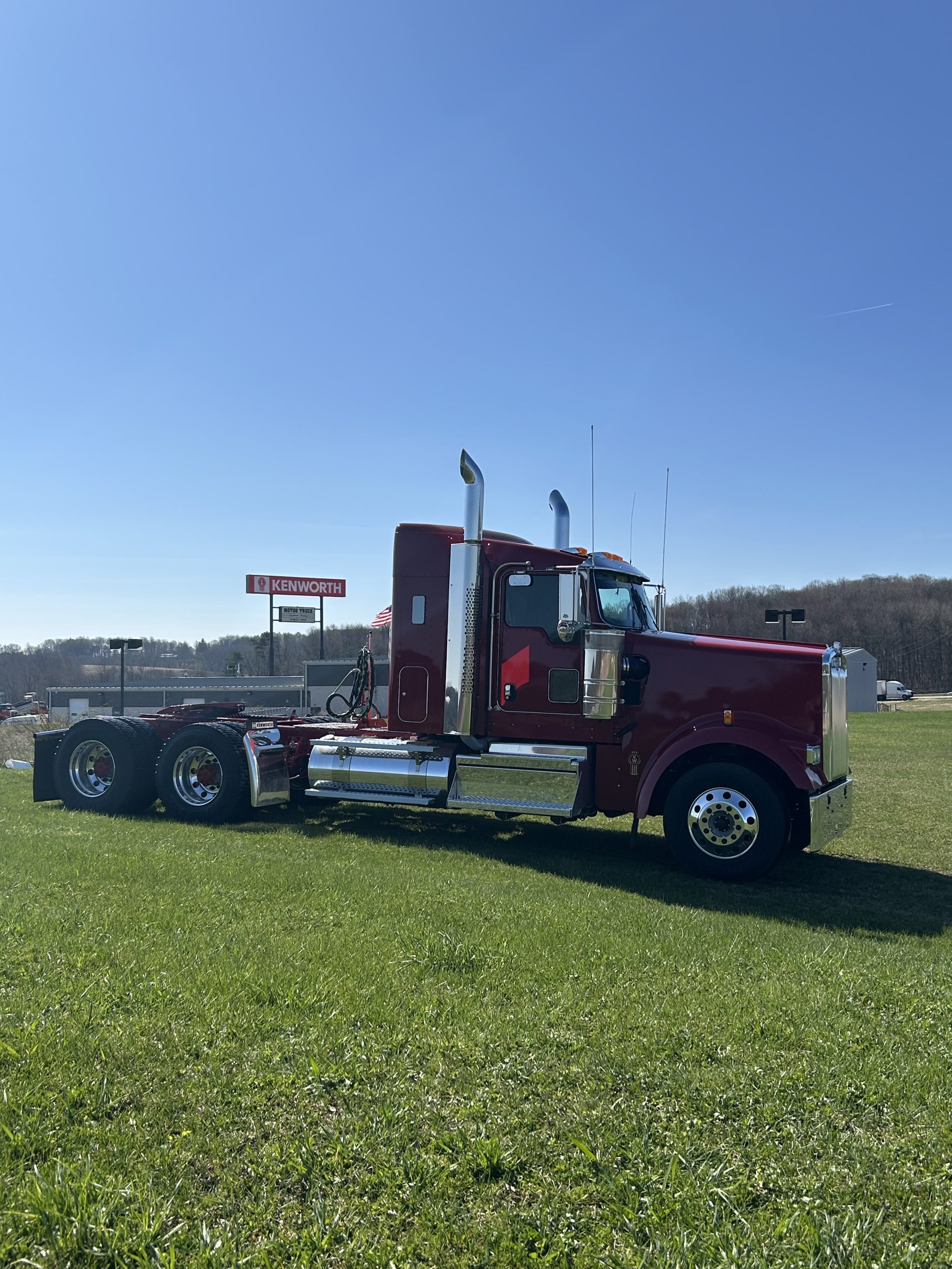 2026 KENWORTH W900L - image 6 of 6