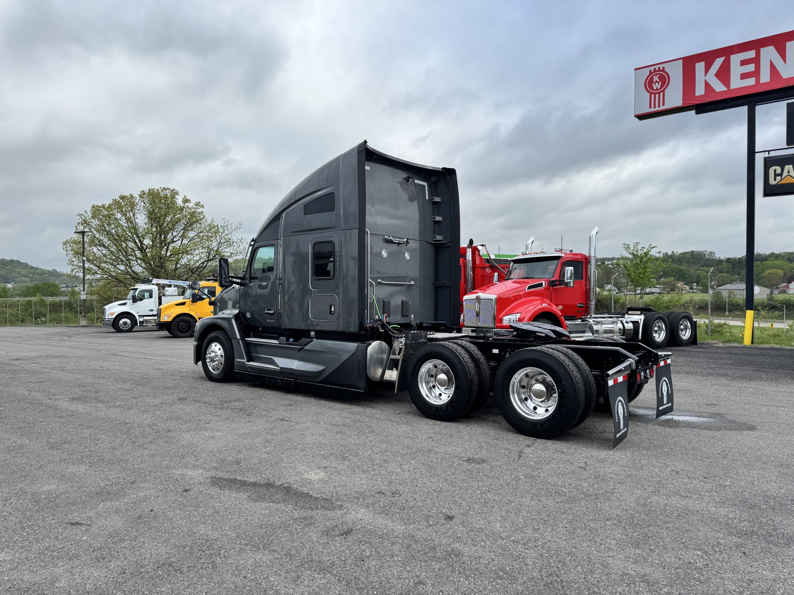 2025 KENWORTH T680 - image 6 of 6