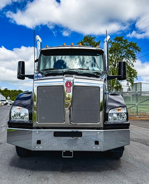 2025 KENWORTH T880 - image 2 of 6