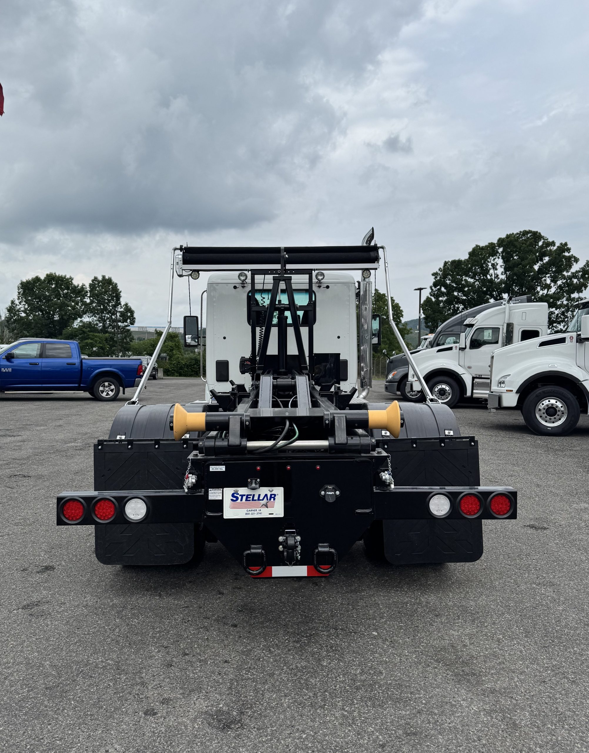 2025 KENWORTH T280 - image 6 of 6