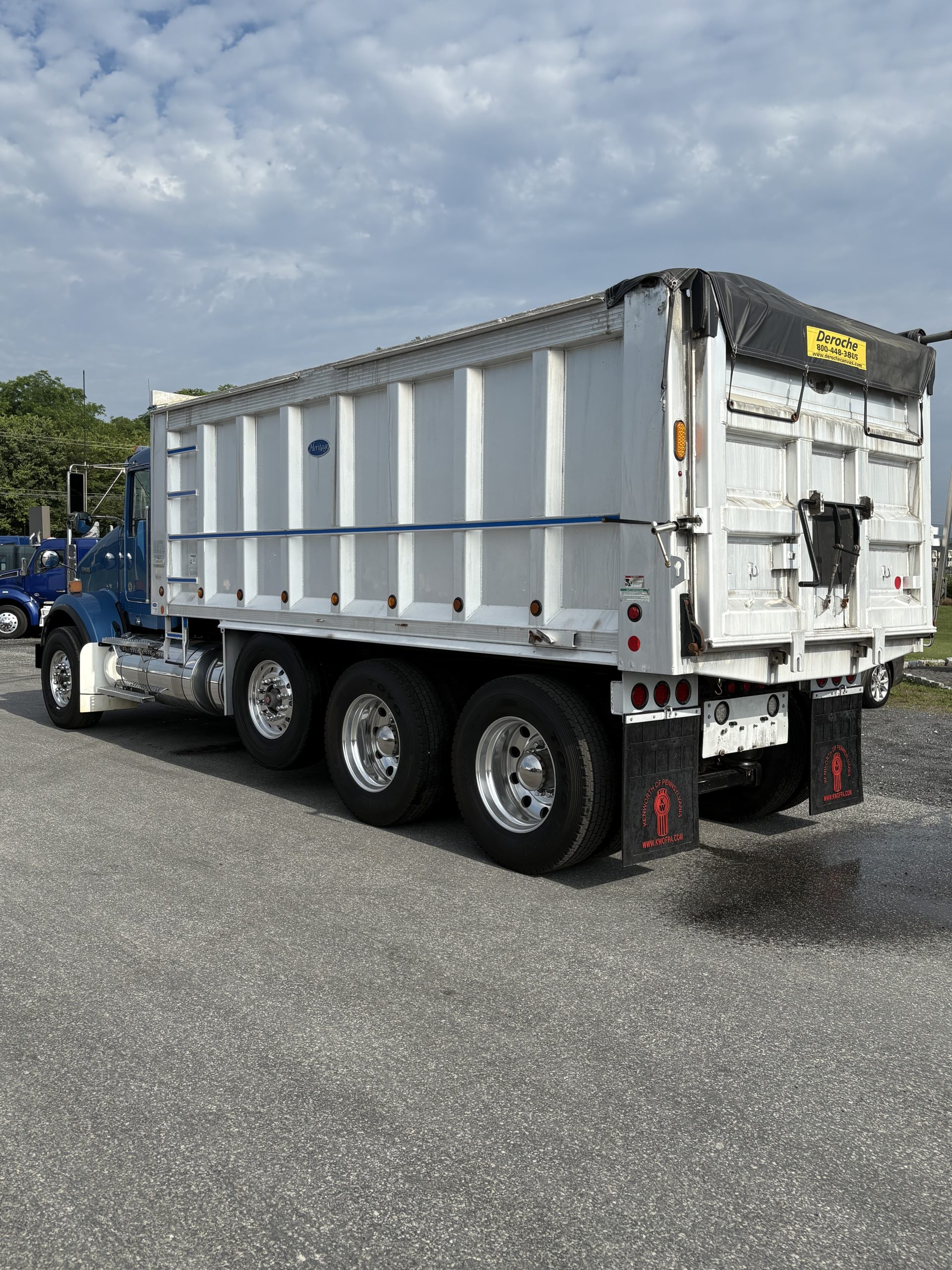 2022 KENWORTH T800 - image 4 of 6