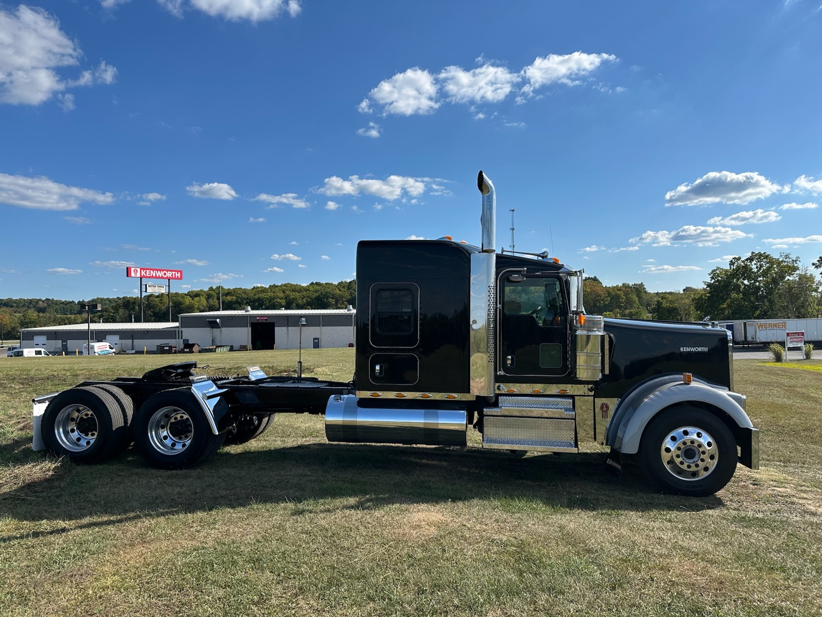2019 KENWORTH W900L - image 5 of 6