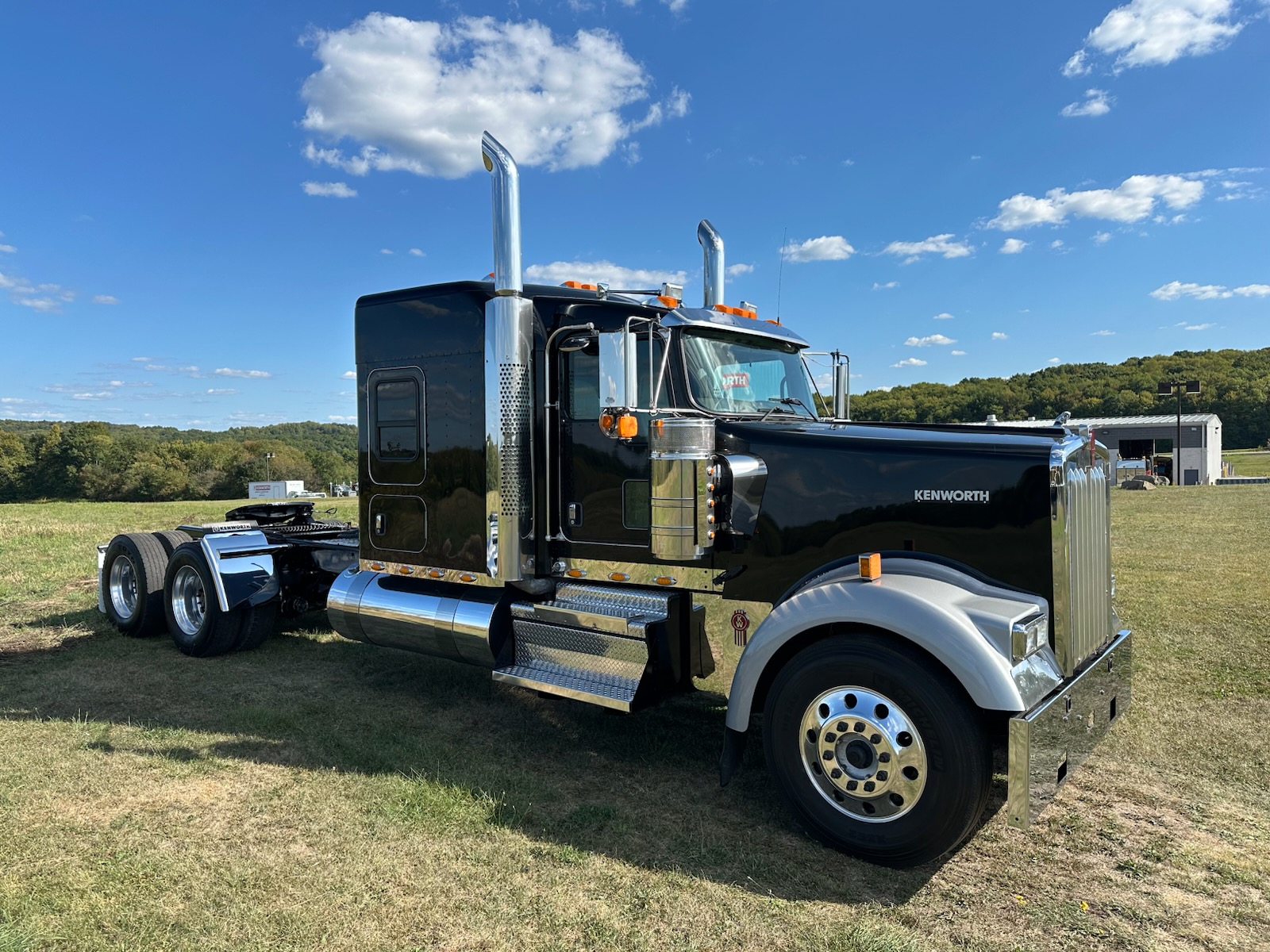 2019 KENWORTH W900L - image 6 of 6