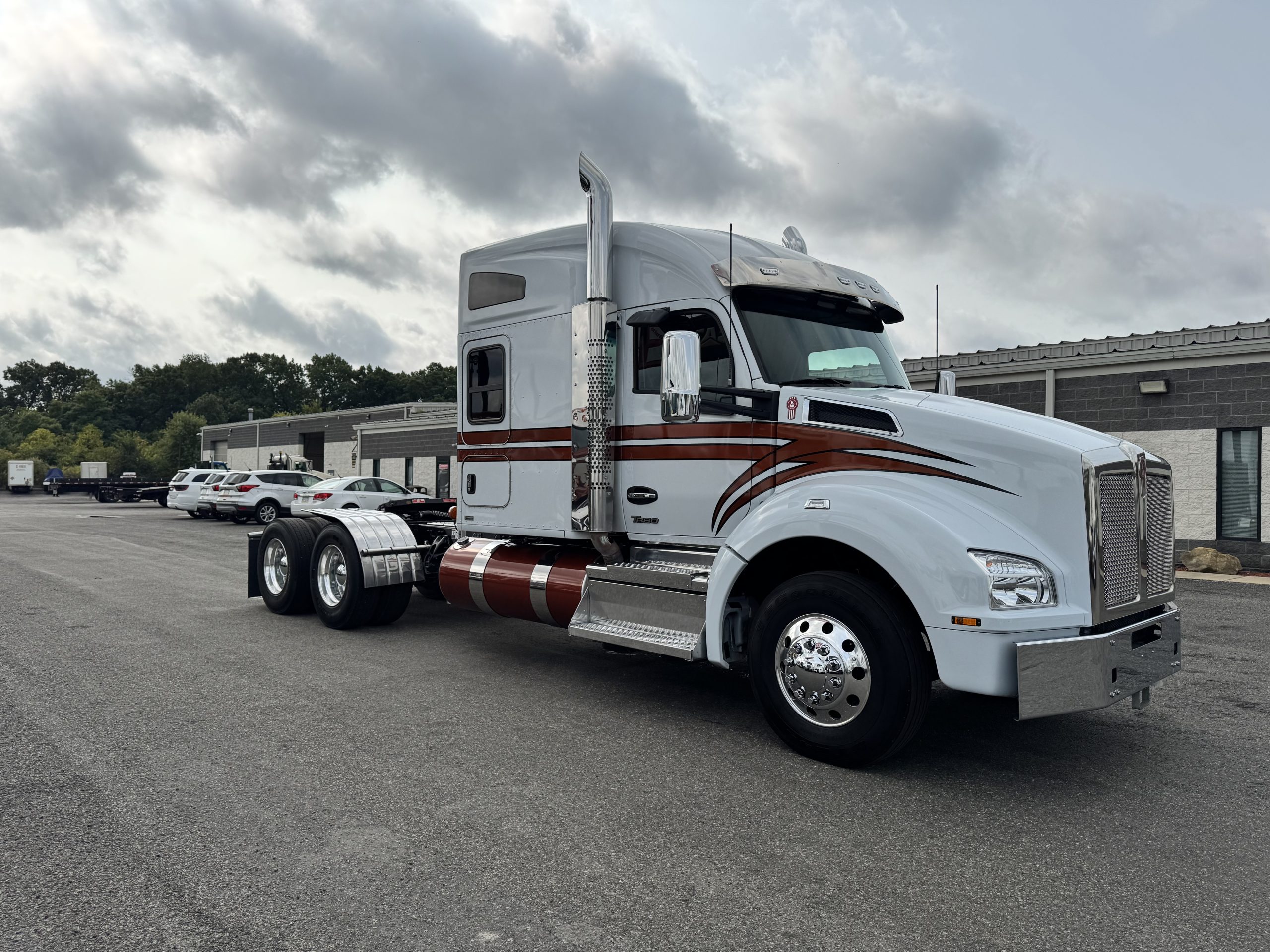 2025 KENWORTH T880 - image 3 of 6