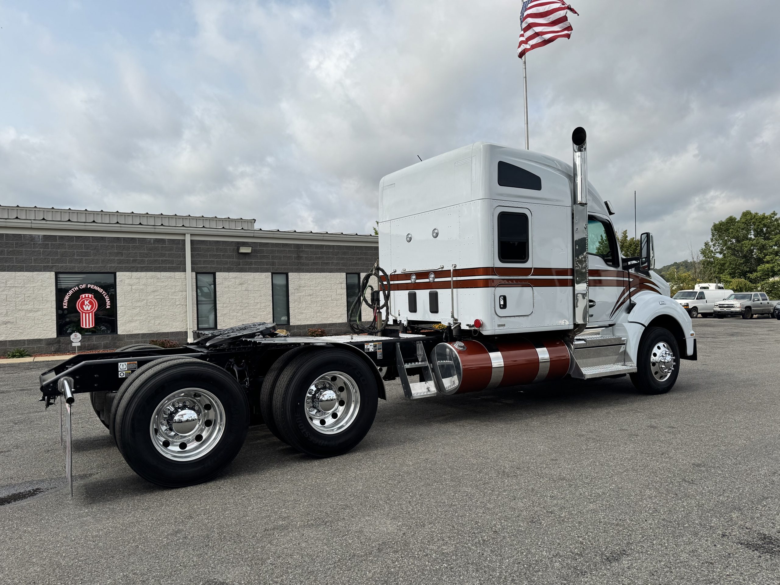 2025 KENWORTH T880 - image 5 of 6