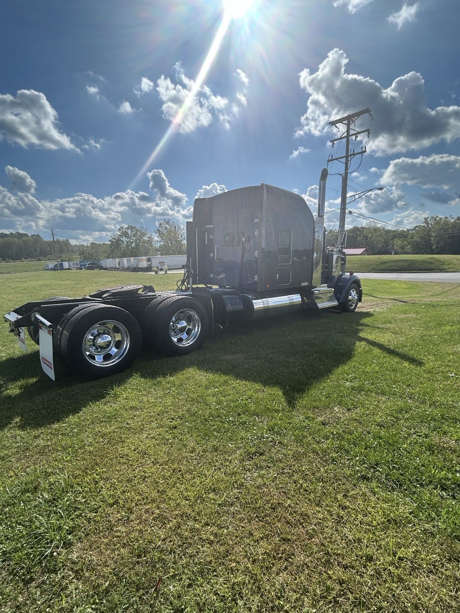 2021 KENWORTH W900L - image 5 of 6