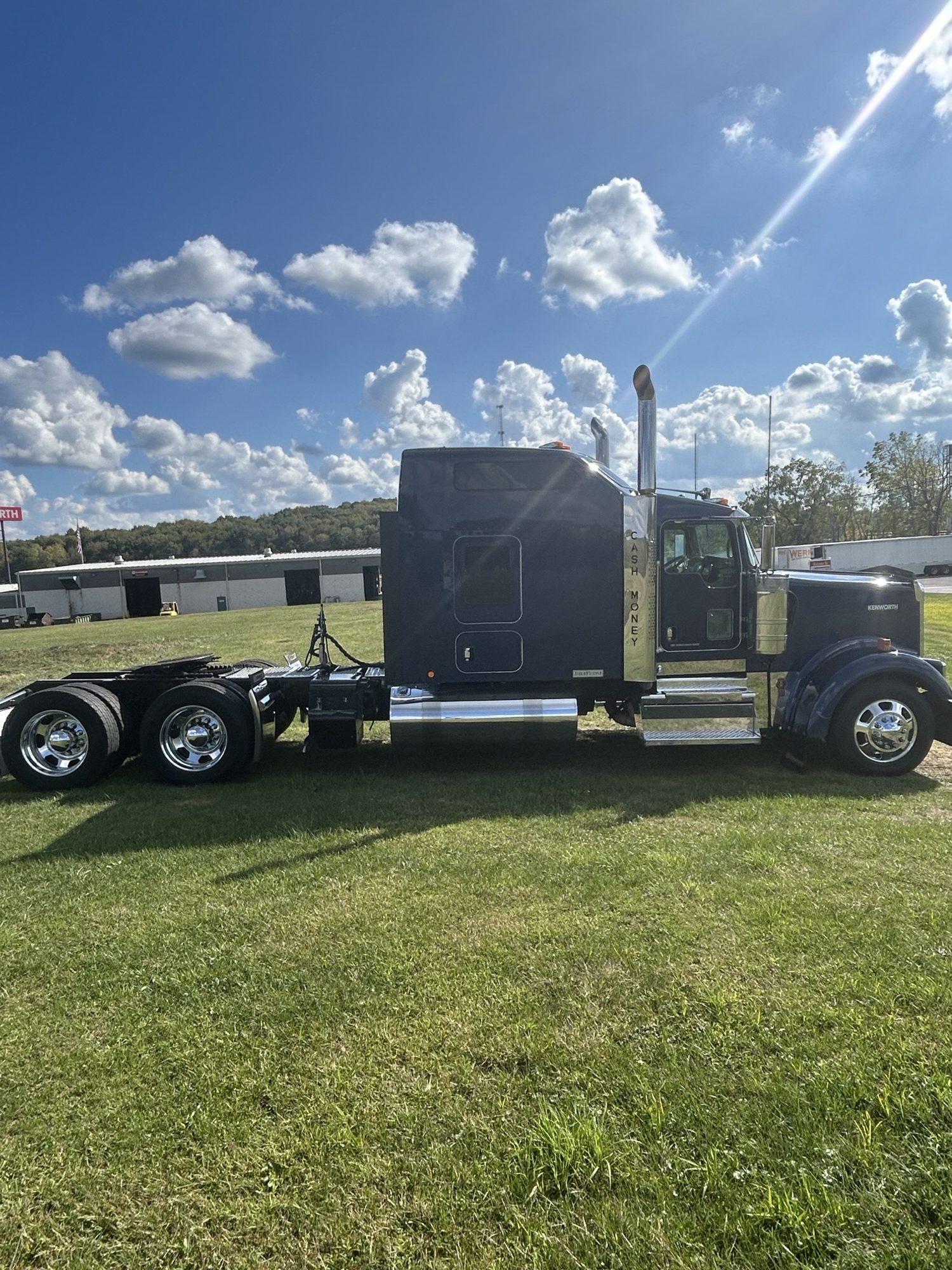 2021 KENWORTH W900L - image 6 of 6