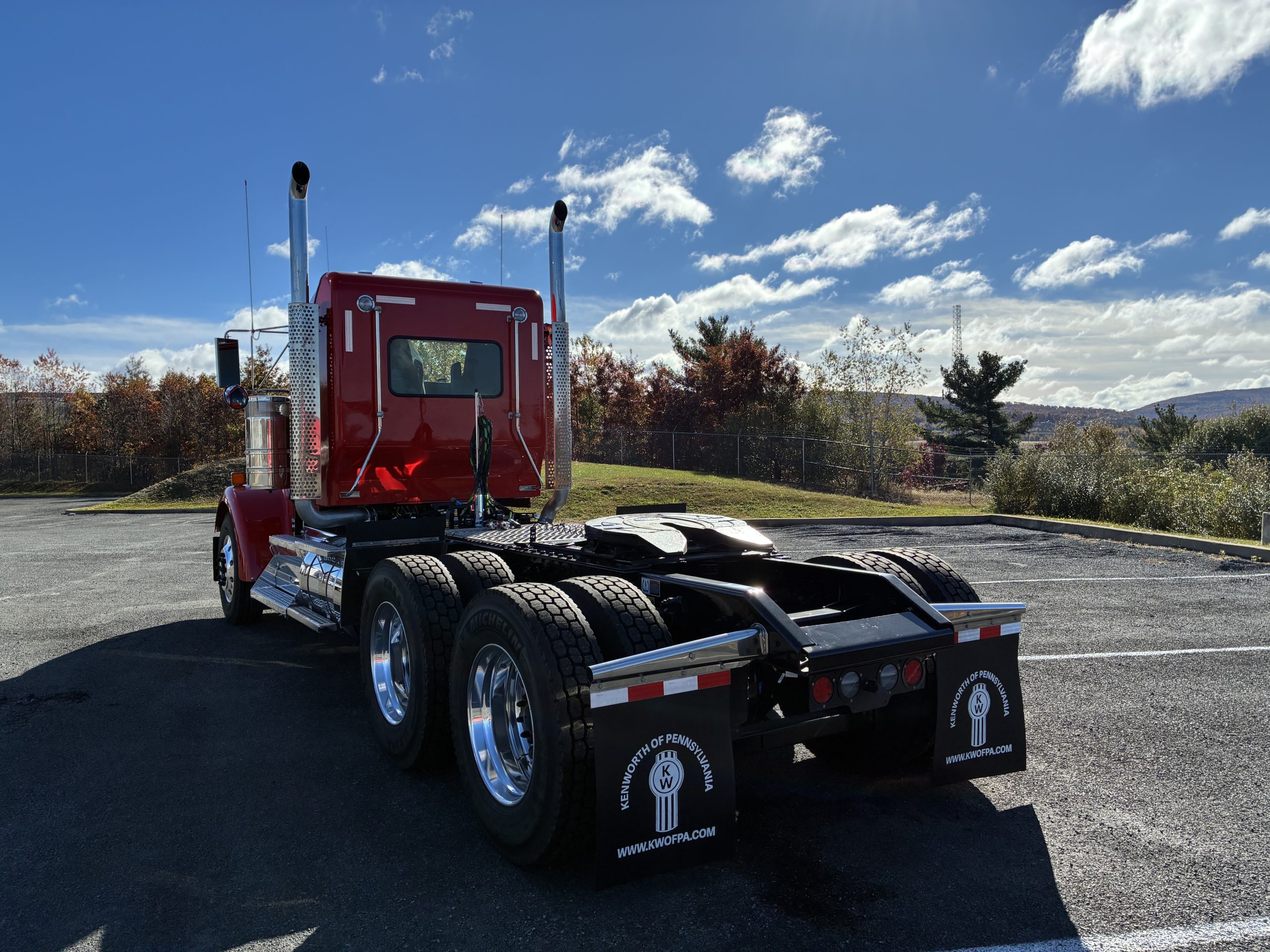 2026 KENWORTH W900 - image 3 of 6