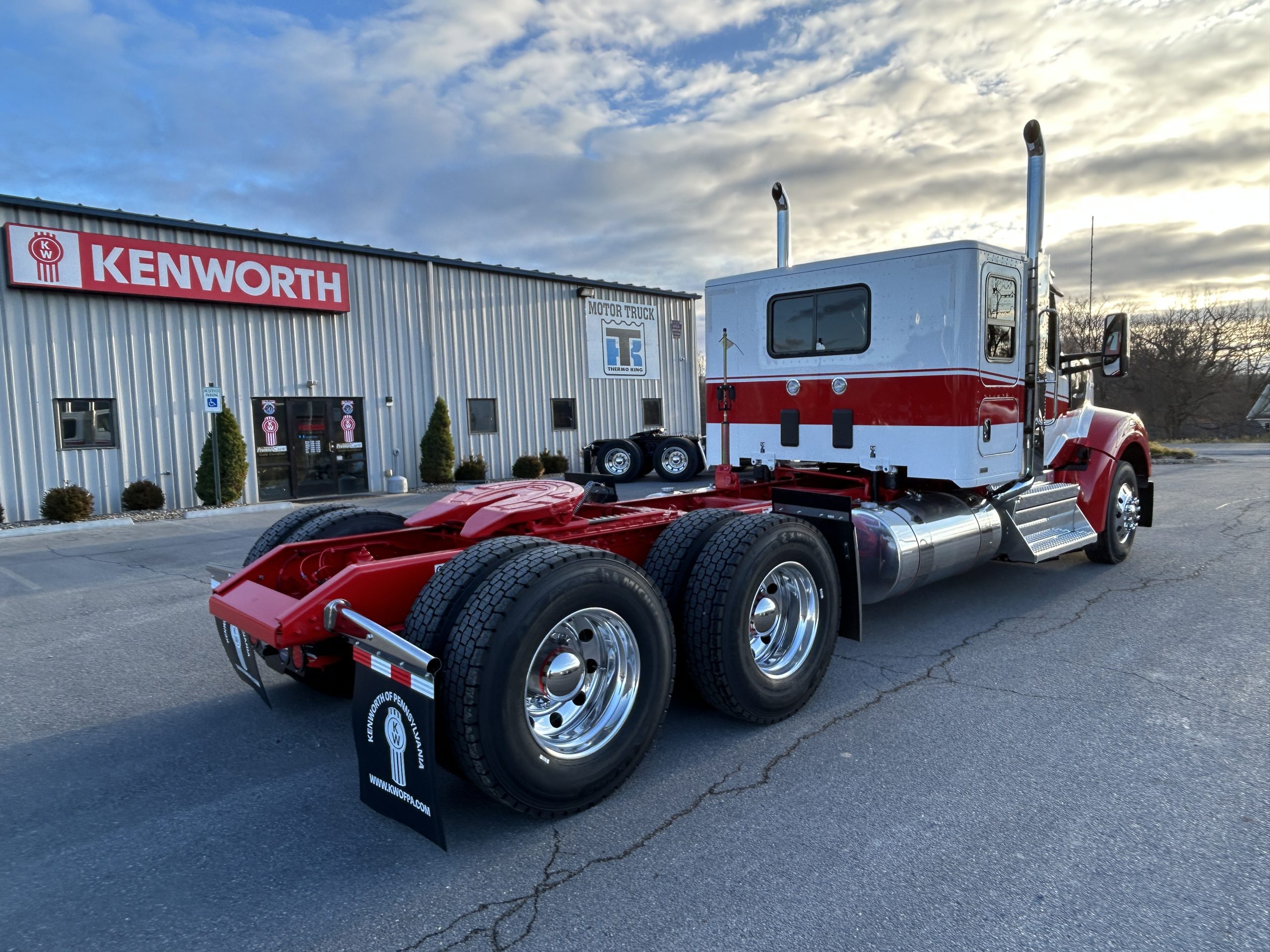 2026 KENWORTH W990 - image 5 of 6