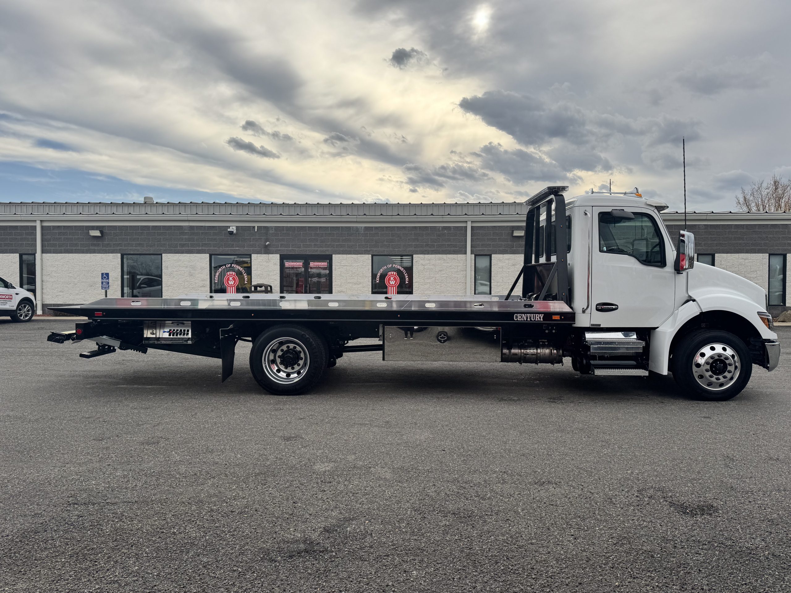 2026 KENWORTH T280 - image 4 of 6