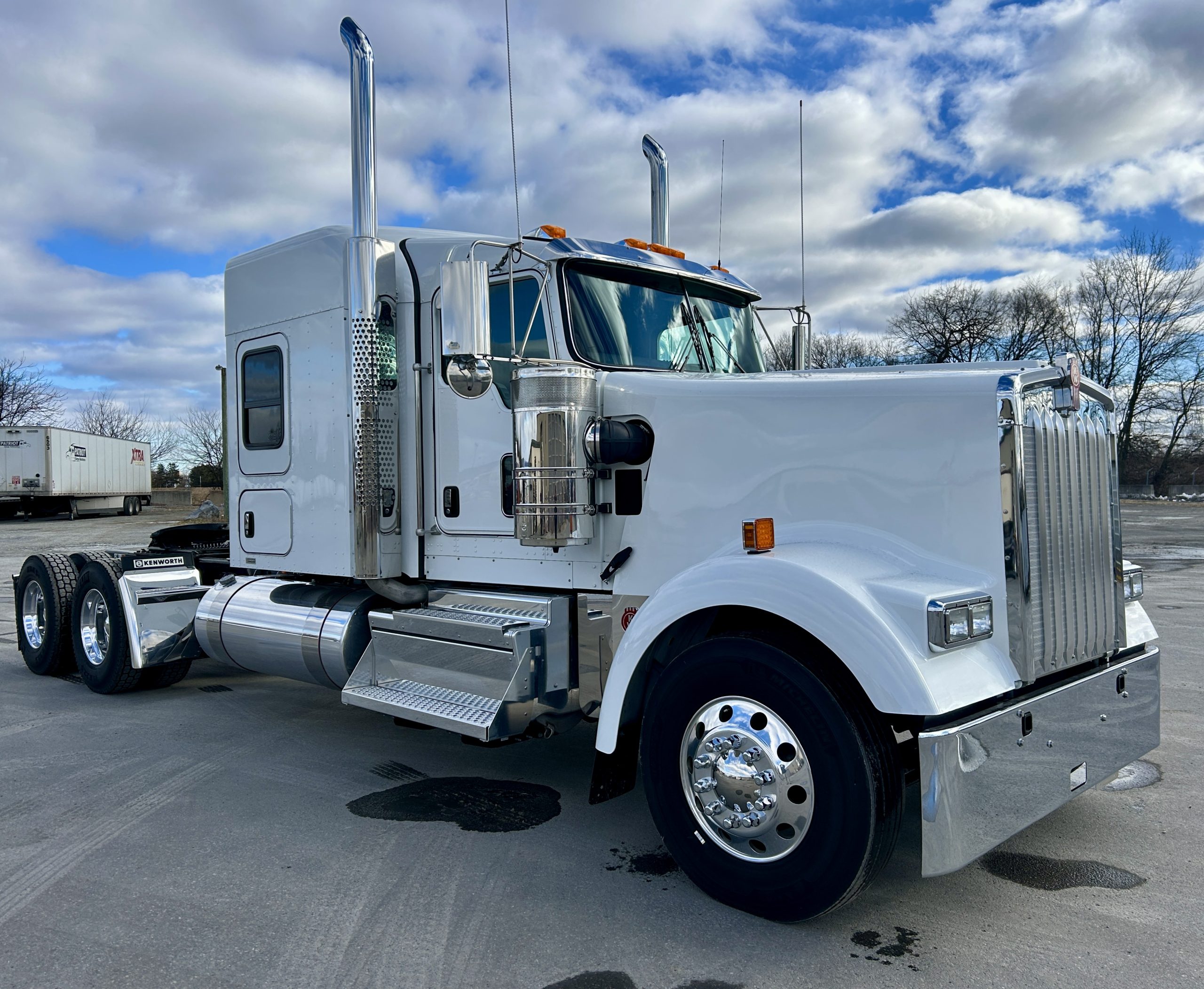 2026 KENWORTH W900L - image 3 of 6