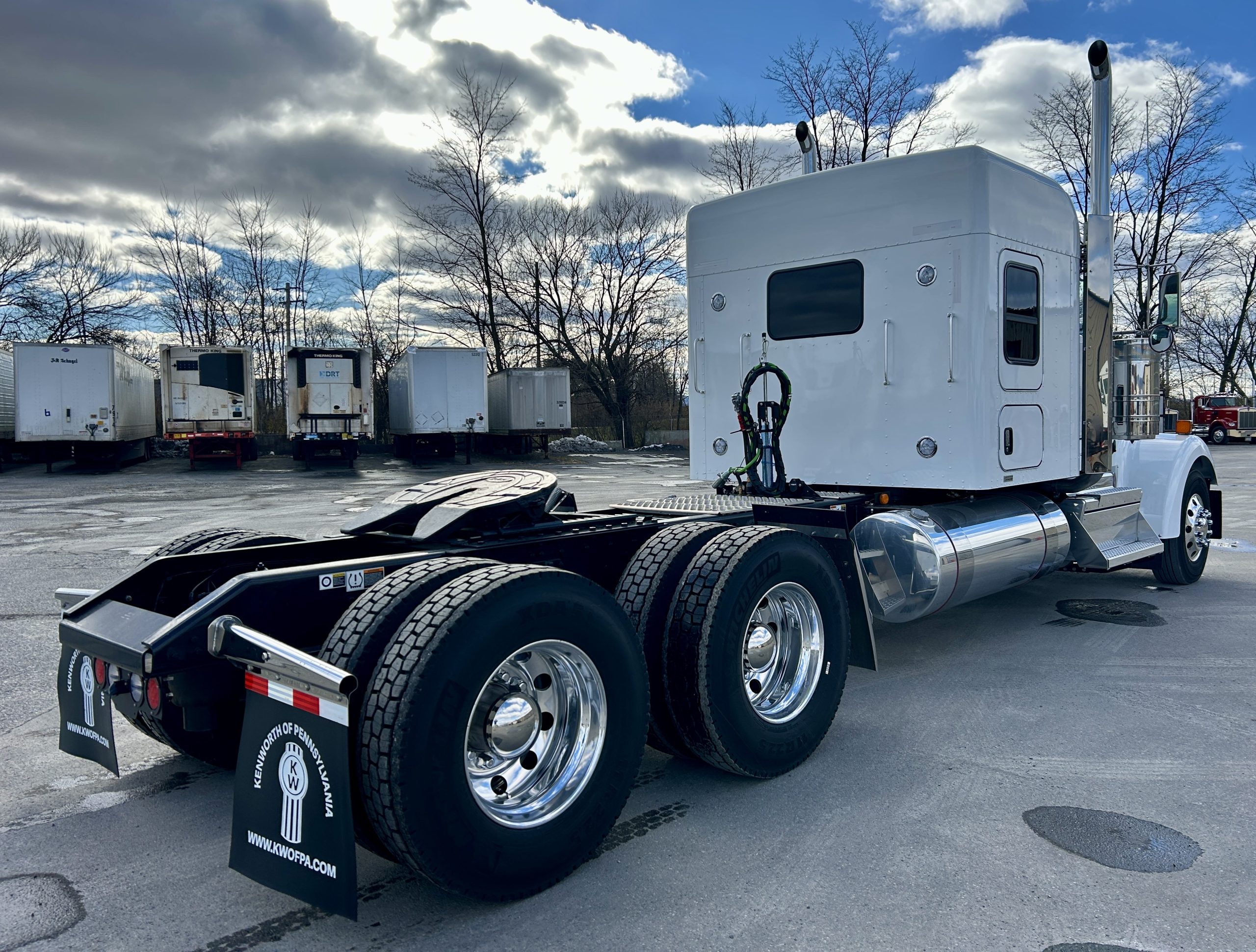 2026 KENWORTH W900L - image 5 of 6