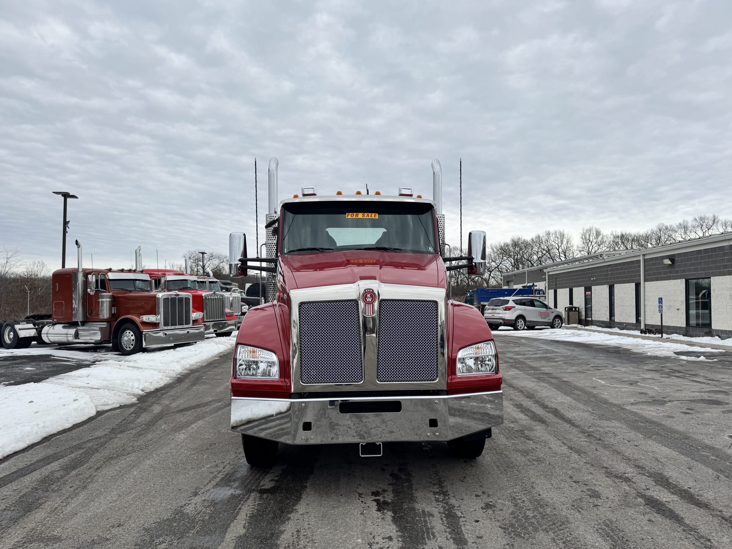 2026 KENWORTH T880 2026 KENWORTH T880 - image 2 of 6