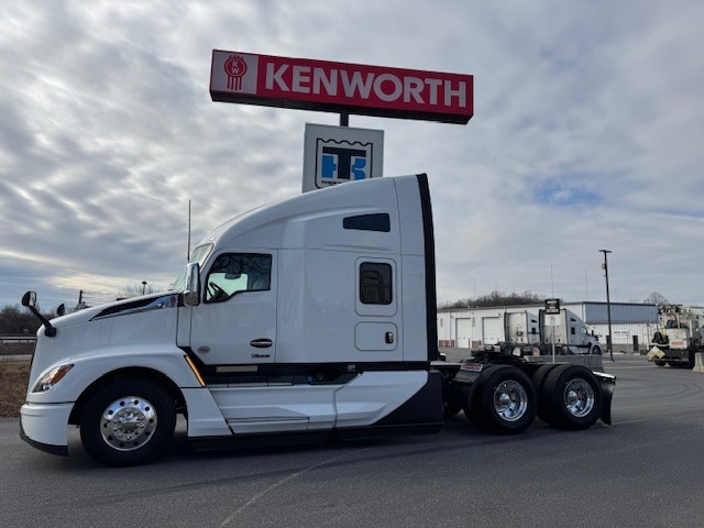 2026 KENWORTH T680 - image 1 of 6