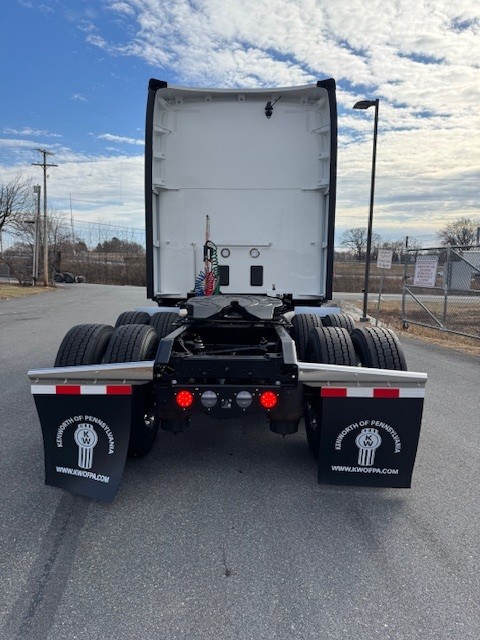 2026 KENWORTH T680 - image 6 of 6