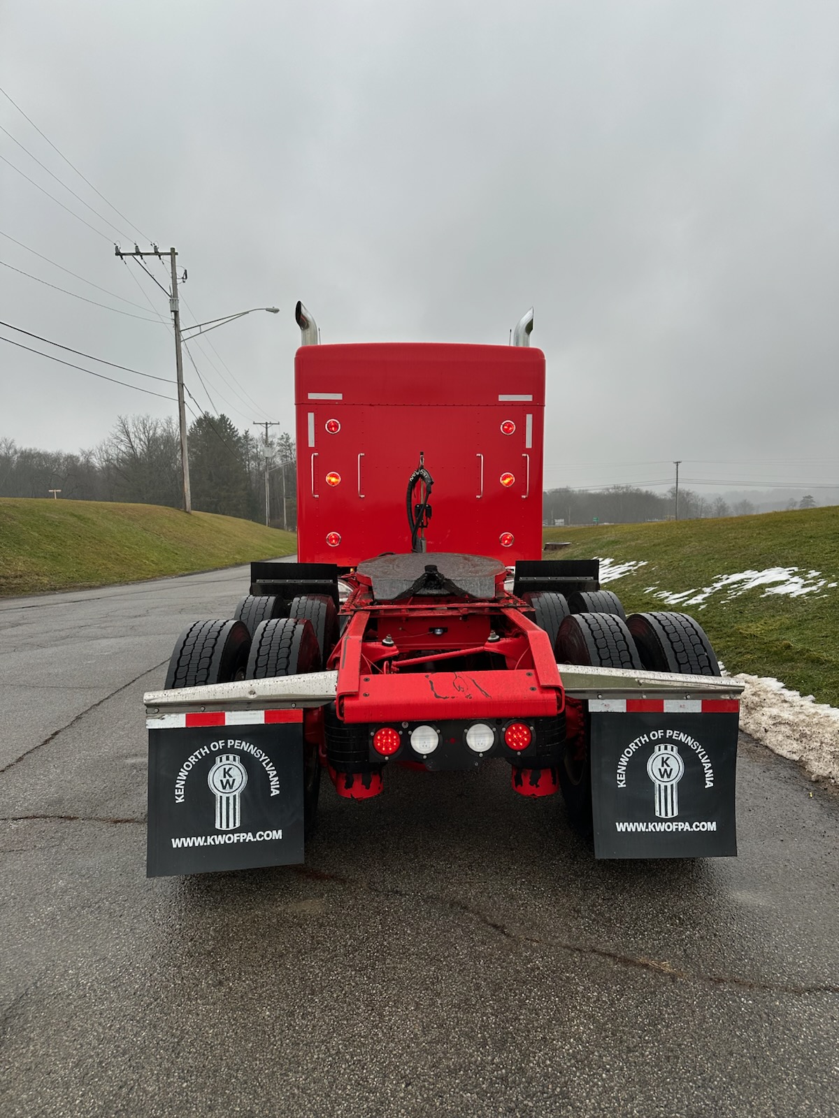 2022 KENWORTH W900L - image 3 of 6