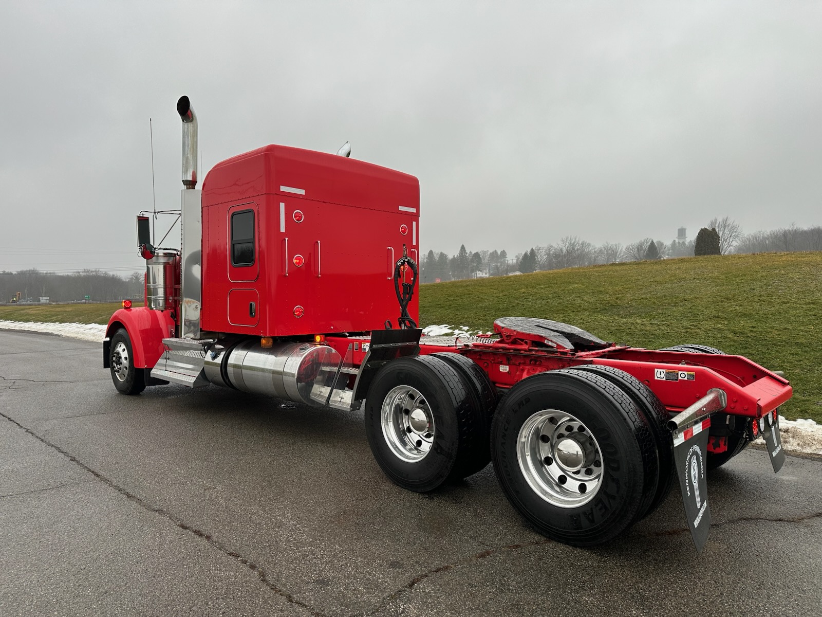 2022 KENWORTH W900L - image 5 of 6