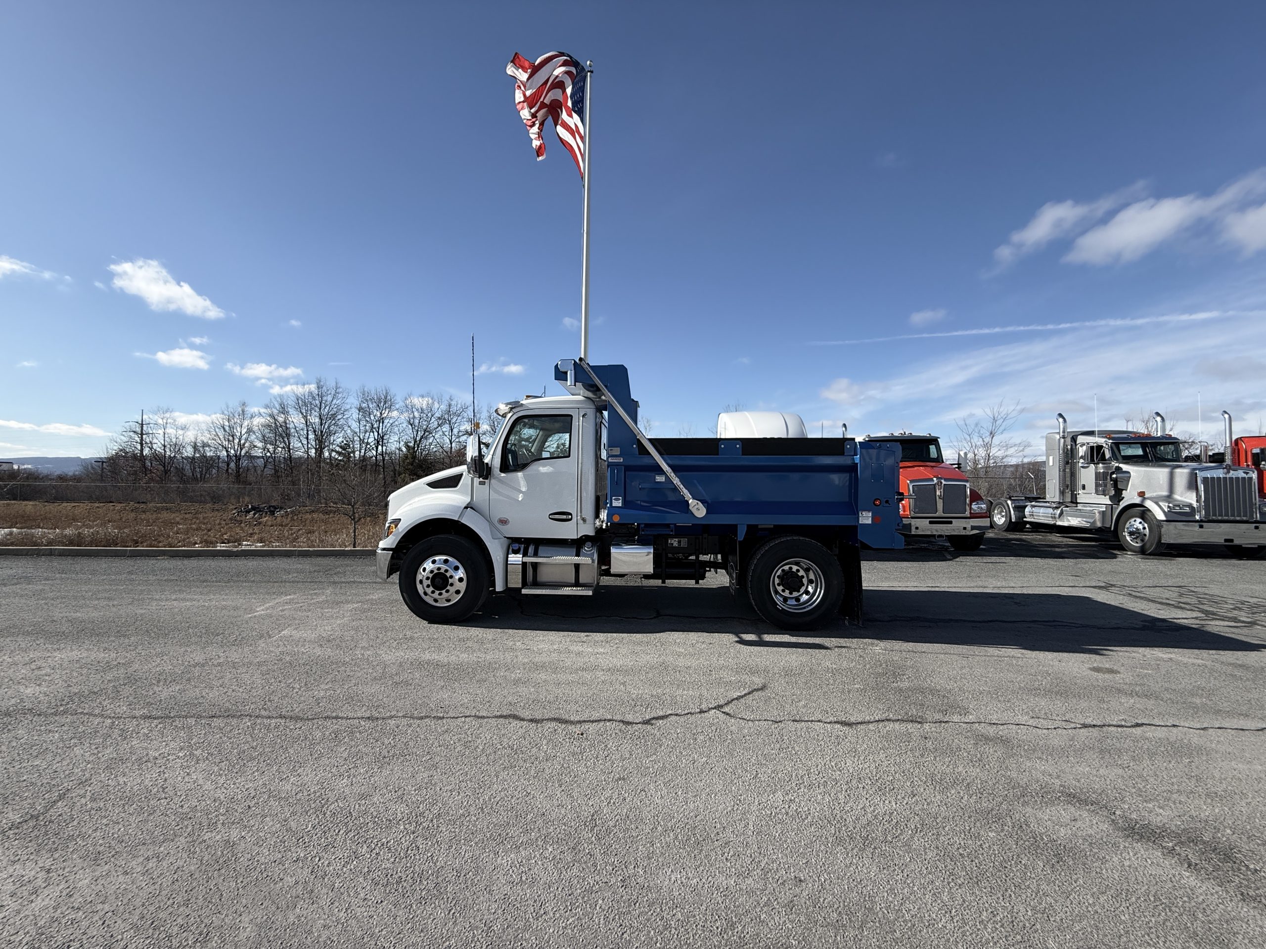 2026 KENWORTH T280 - image 2 of 6
